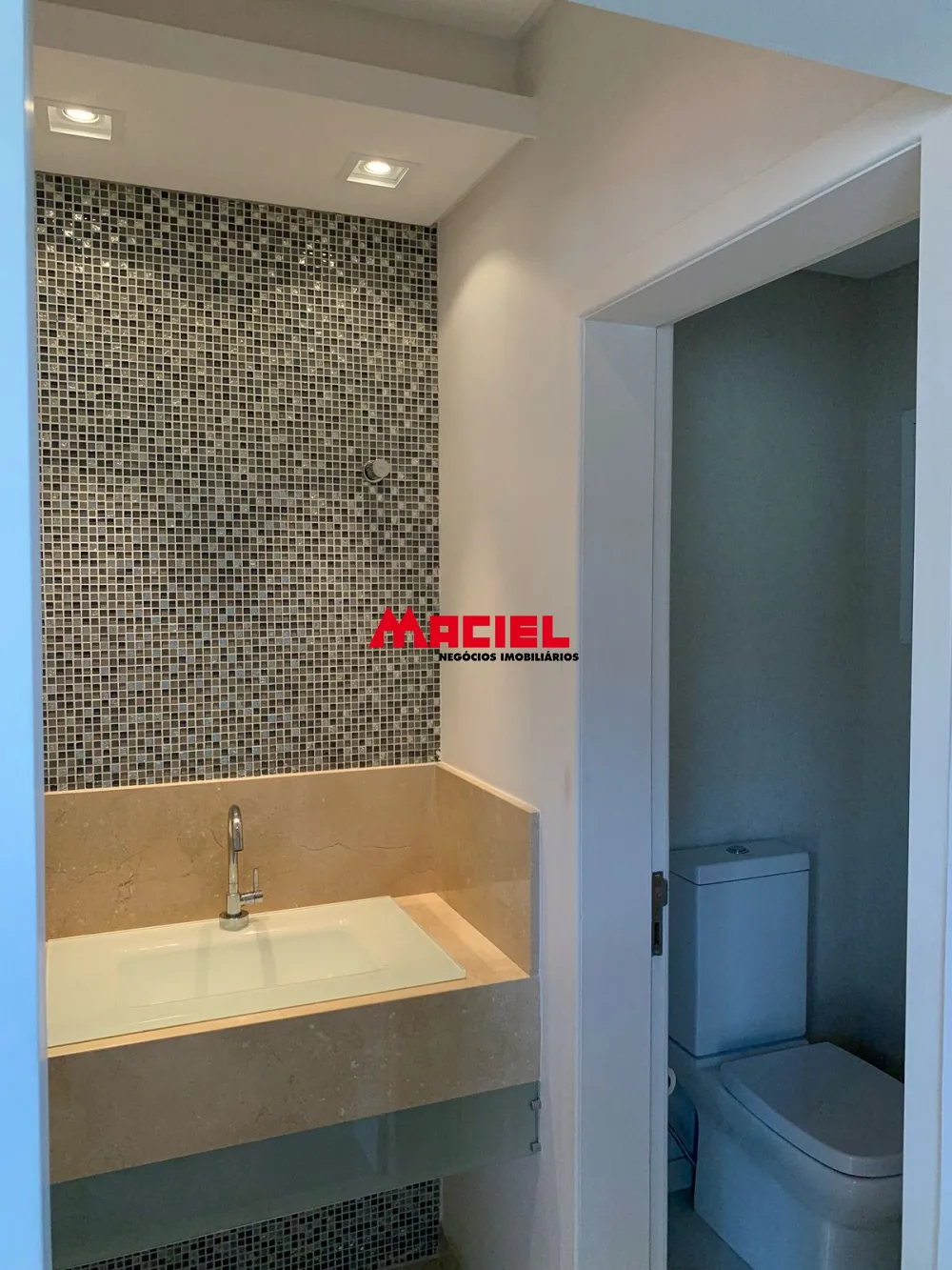 Alugar Casa / Condom&iacute;nio em S&atilde;o Jos&eacute; dos Campos R$ 18.000,00 - Foto 25