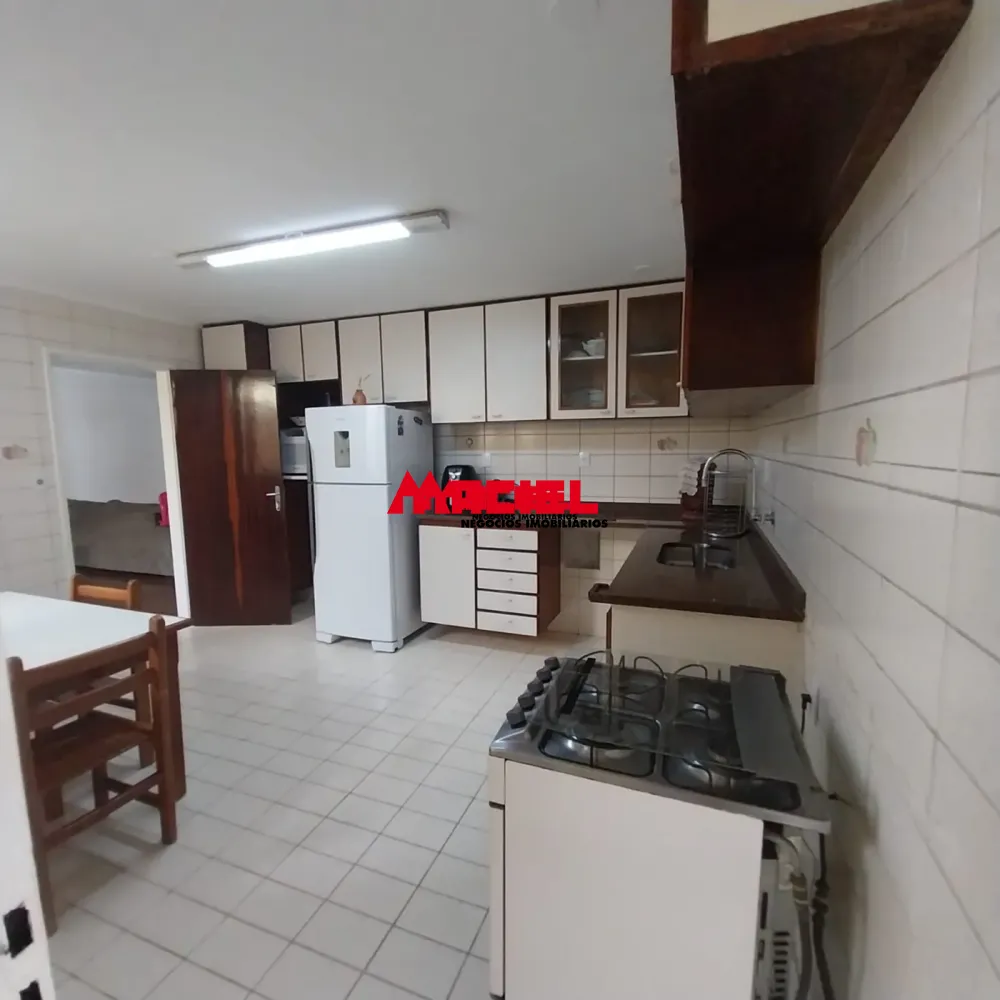 Alugar Casa / Padr&atilde;o em S&atilde;o Jos&eacute; dos Campos R$ 4.500,00 - Foto 1