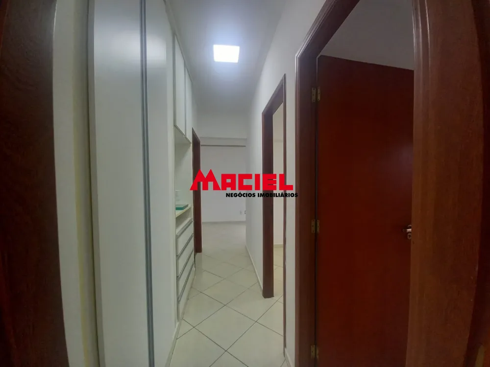 Alugar Apartamento / Padr&atilde;o em S&atilde;o Jos&eacute; dos Campos R$ 2.500,00 - Foto 3