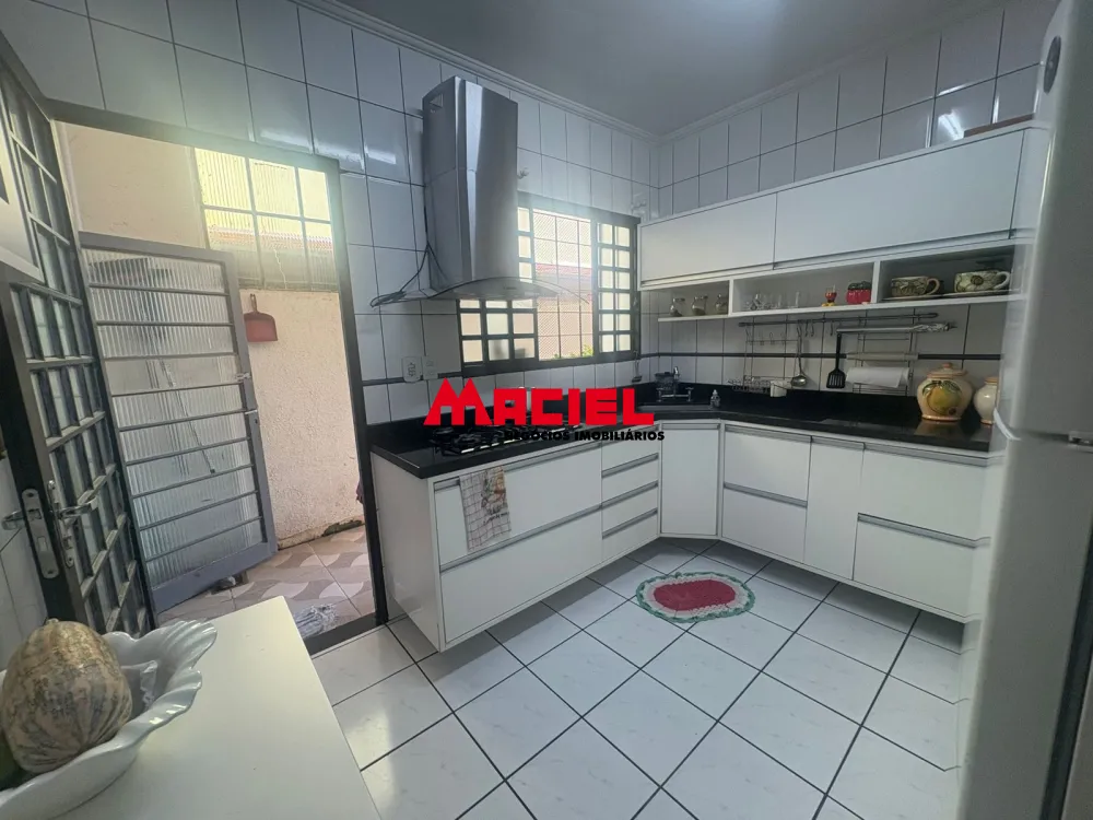 Comprar Casa / Padr&atilde;o em S&atilde;o Jos&eacute; dos Campos R$ 850.000,00 - Foto 33