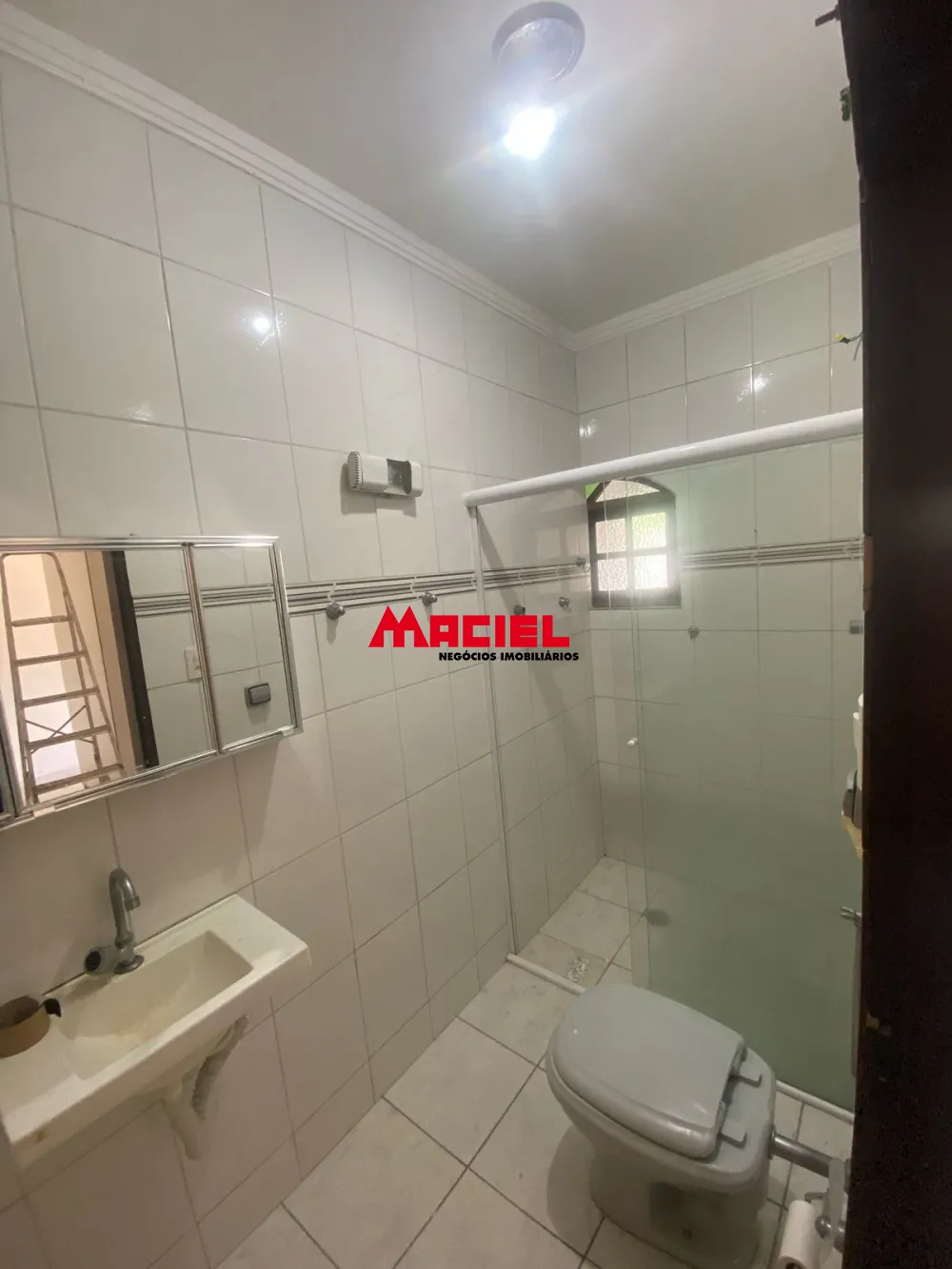 Comprar Casa / Sobrado em S&atilde;o Jos&eacute; dos Campos - Foto 11