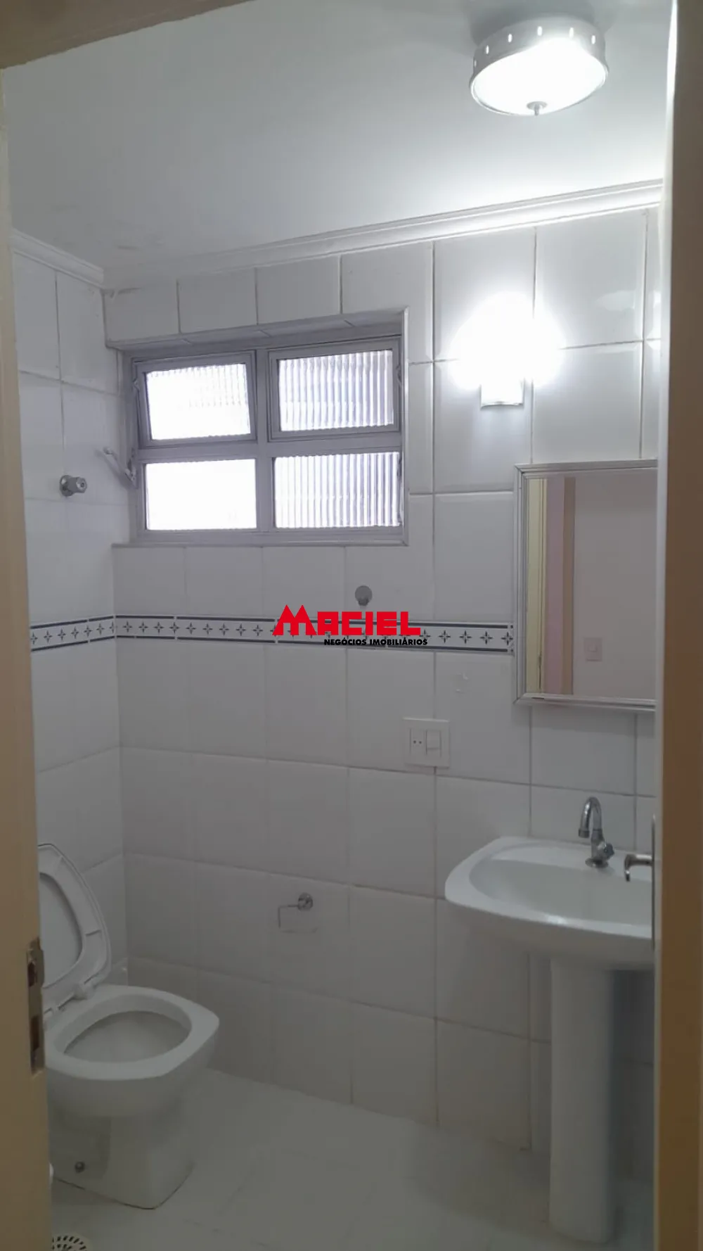 Alugar Apartamento / Padr&atilde;o em S&atilde;o Jos&eacute; dos Campos R$ 2.100,00 - Foto 6