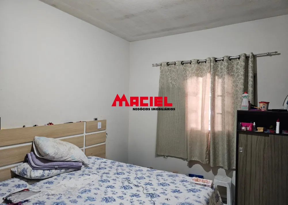 Comprar Casa / Padr&atilde;o em S&atilde;o Jos&eacute; dos Campos R$ 371.000,00 - Foto 1