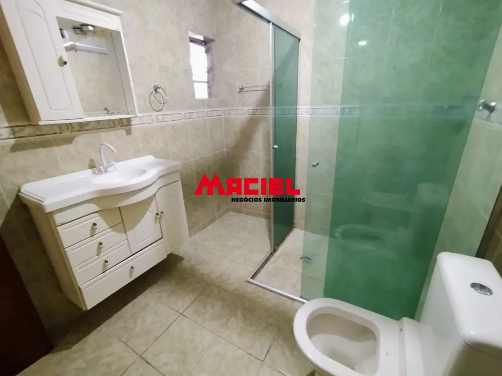 Alugar Casa / Sobrado em S&atilde;o Jos&eacute; dos Campos R$ 1.800,00 - Foto 27