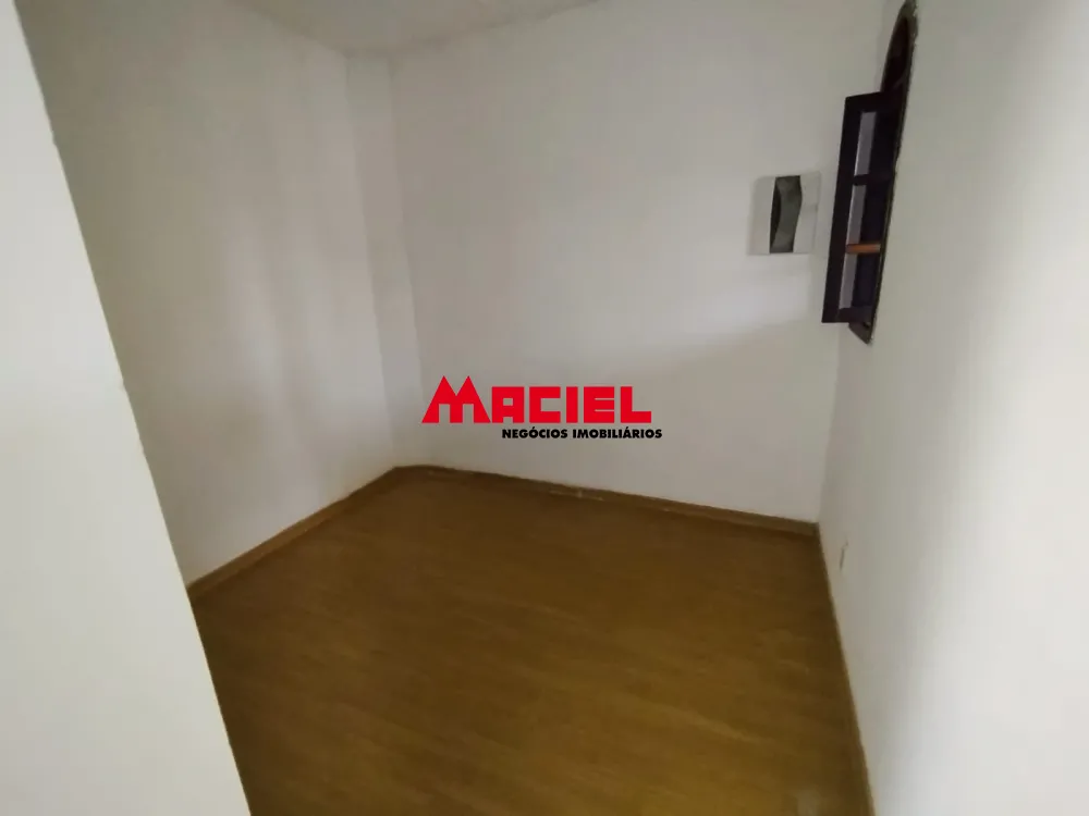 Alugar Casa / Sobrado em S&atilde;o Jos&eacute; dos Campos R$ 1.800,00 - Foto 29