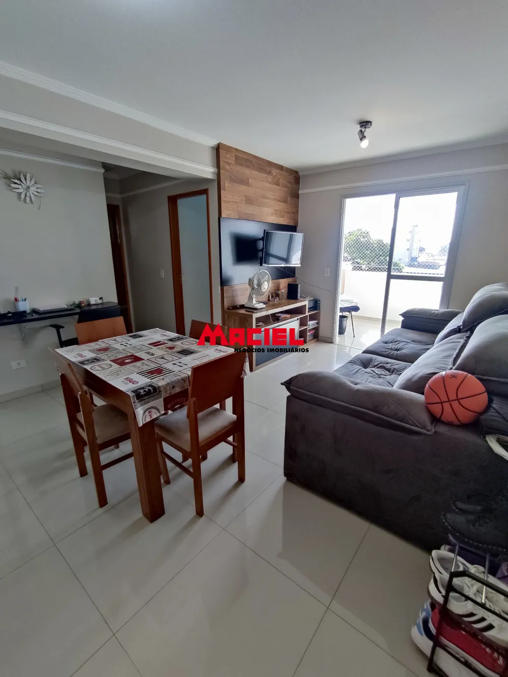 Comprar Apartamento / Padr&atilde;o em S&atilde;o Jos&eacute; dos Campos R$ 430.000,00 - Foto 1