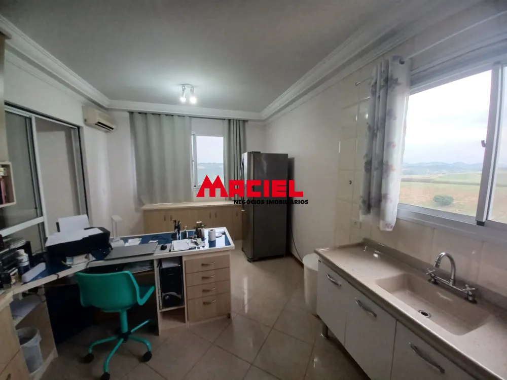 Alugar Apartamento / Padr&atilde;o em S&atilde;o Jos&eacute; dos Campos R$ 4.000,00 - Foto 12