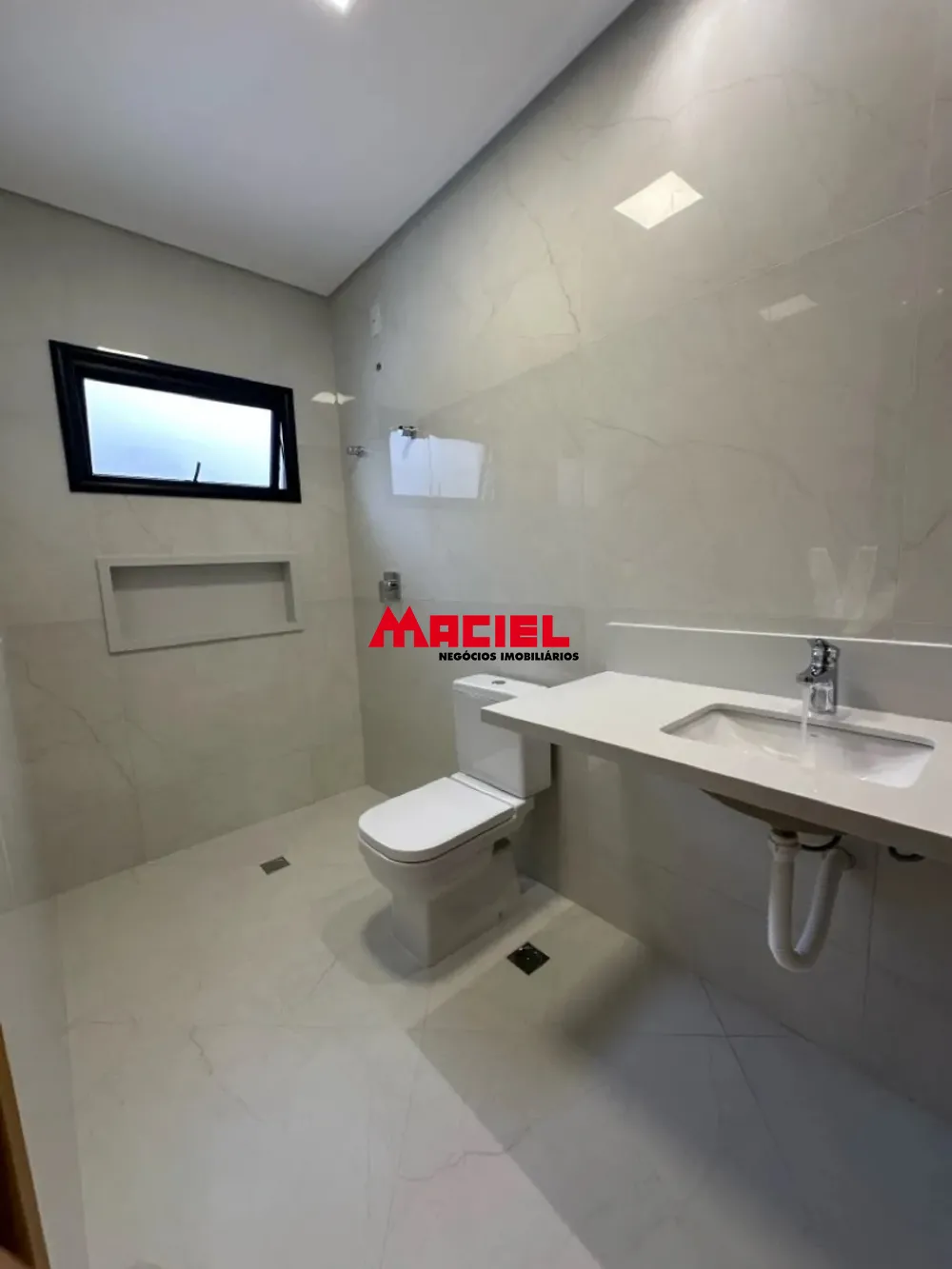 Comprar Casa / Condom&iacute;nio em S&atilde;o Jos&eacute; dos Campos R$ 1.750.000,00 - Foto 5