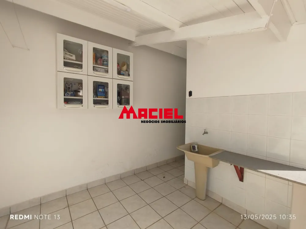 Comprar Casa / Padr&atilde;o em S&atilde;o Jos&eacute; dos Campos R$ 750.000,00 - Foto 4