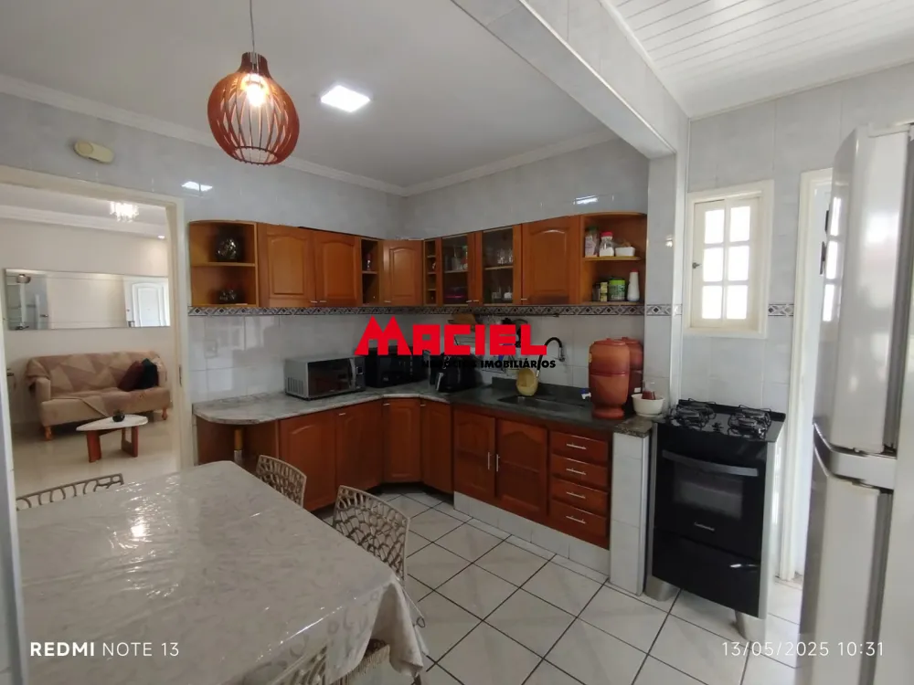 Comprar Casa / Padr&atilde;o em S&atilde;o Jos&eacute; dos Campos R$ 750.000,00 - Foto 9
