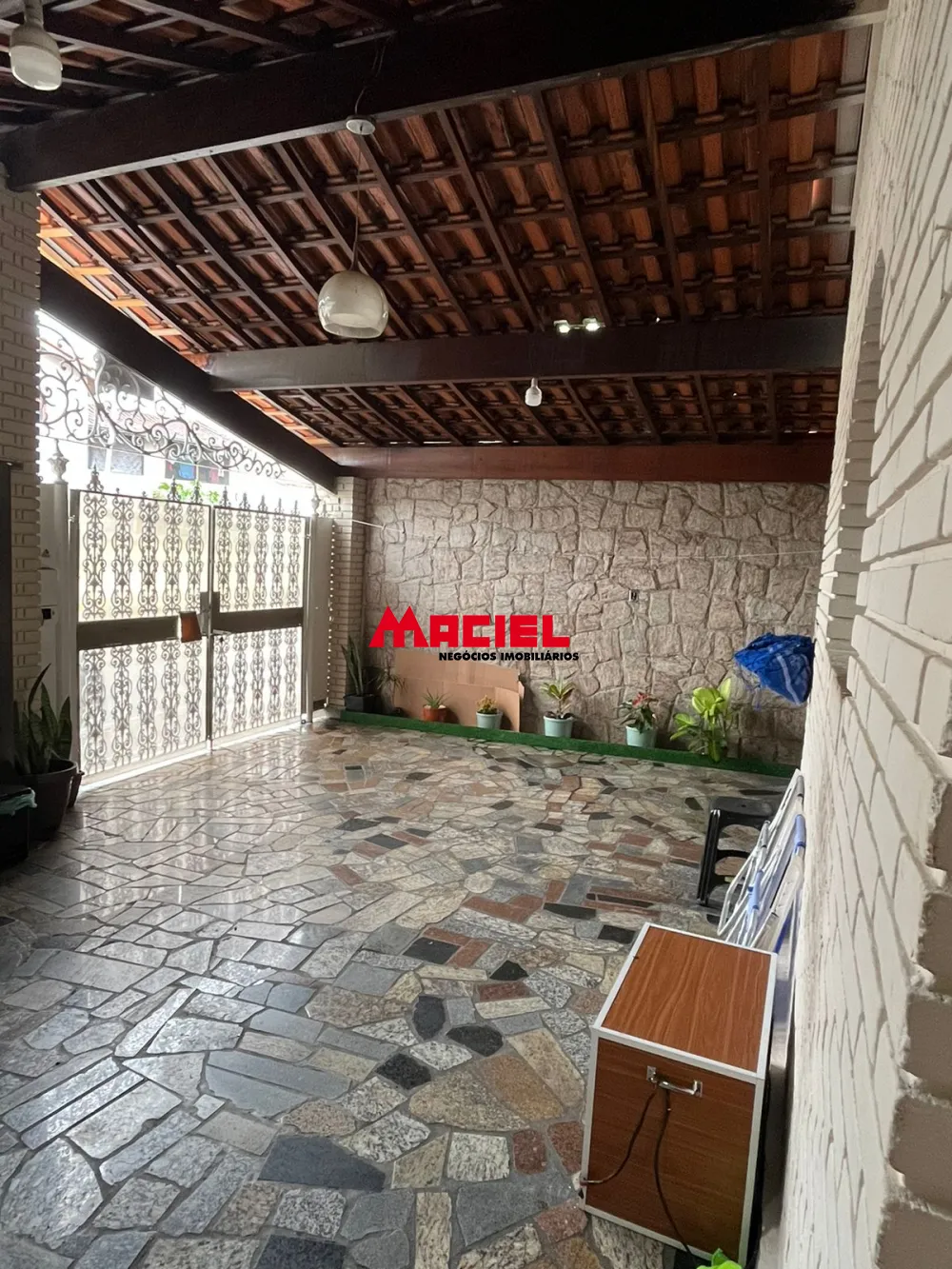 Comprar Casa / Padr&atilde;o em S&atilde;o Jos&eacute; dos Campos R$ 639.000,00 - Foto 2