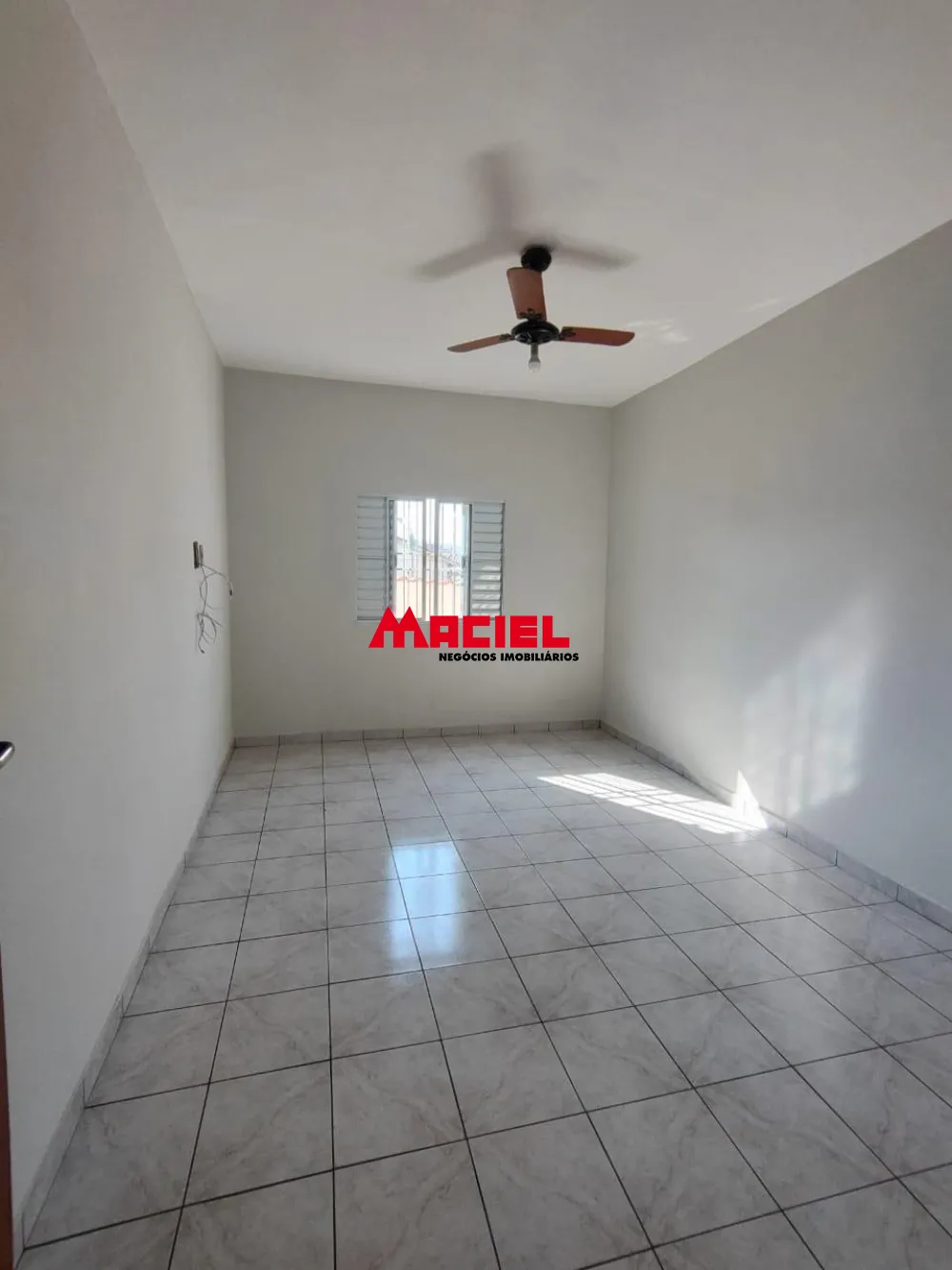 Comprar Casa / Padr&atilde;o em S&atilde;o Jos&eacute; dos Campos R$ 850.000,00 - Foto 4