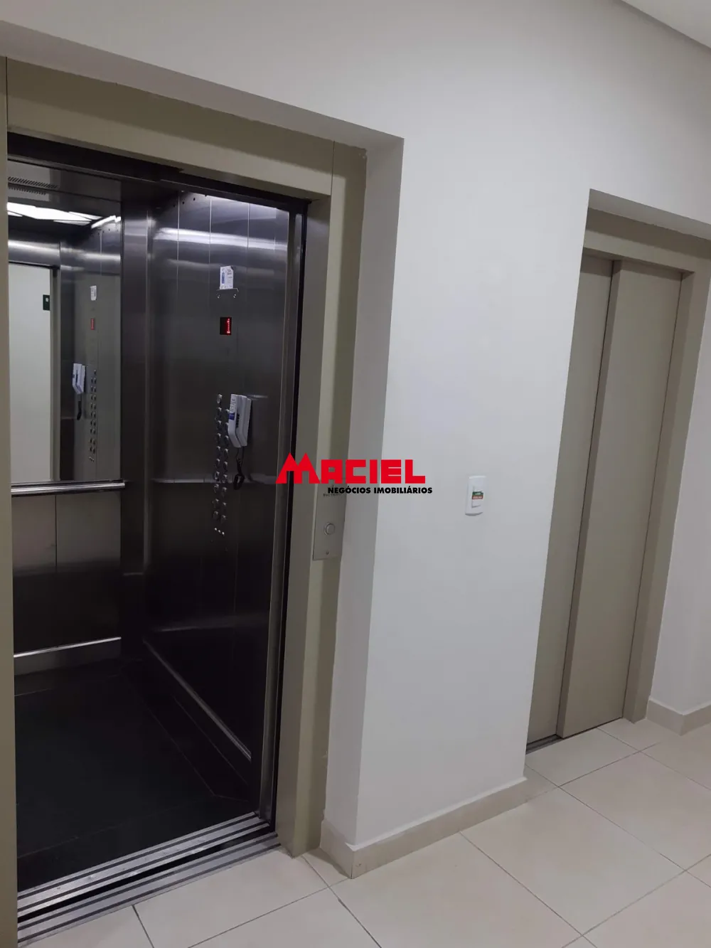 Comprar Apartamento / Mobiliado em S&atilde;o Jos&eacute; dos Campos R$ 450.000,00 - Foto 9