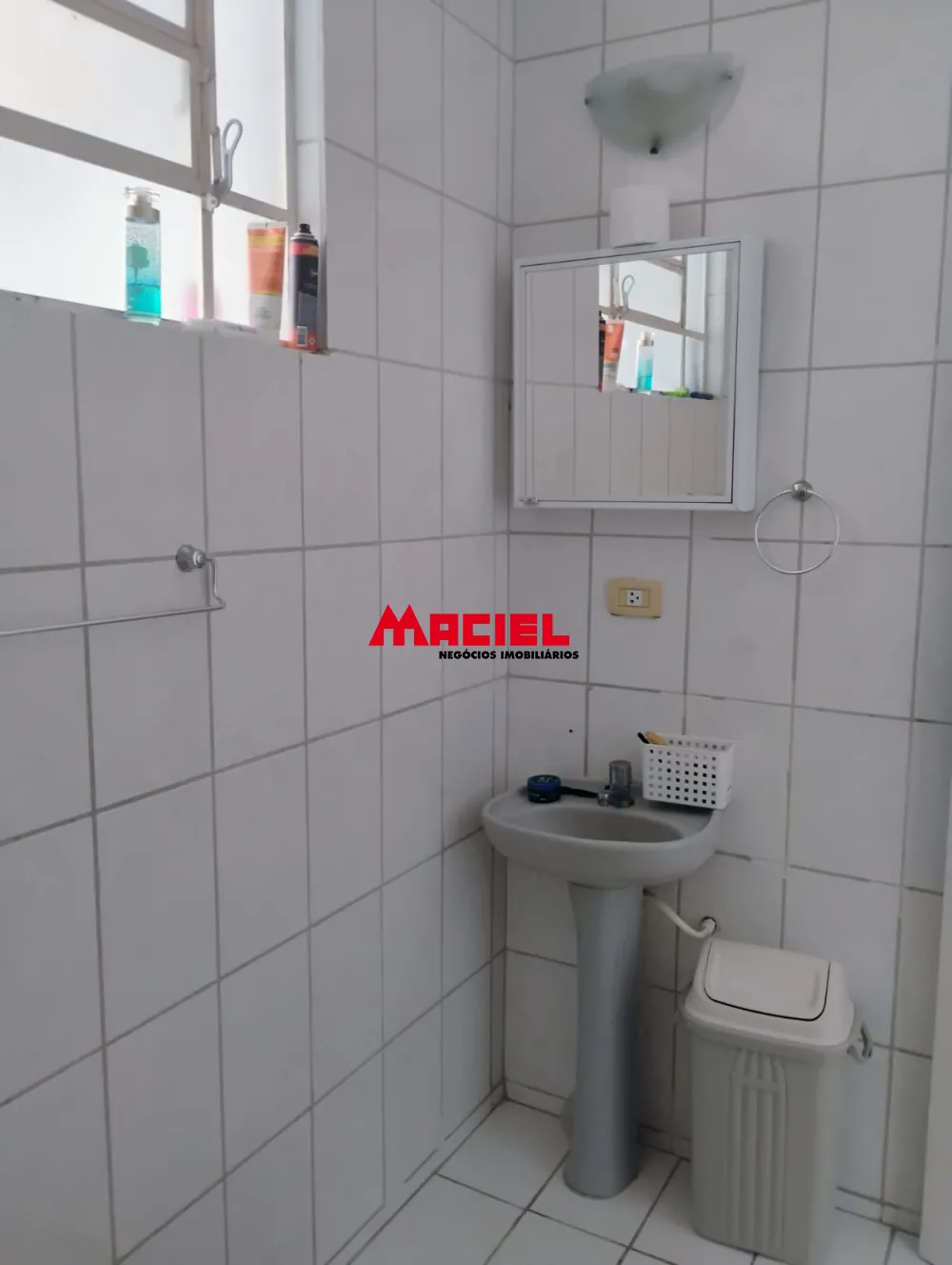 Alugar Apartamento / Padr&atilde;o em S&atilde;o Jos&eacute; dos Campos R$ 2.000,00 - Foto 5