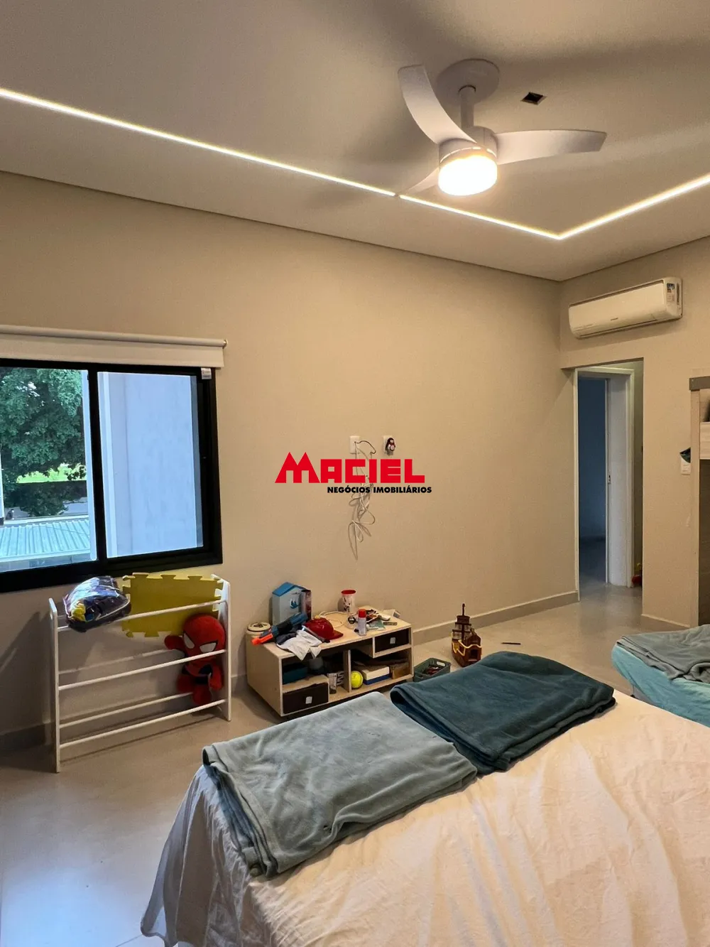 Comprar Casa / Padr&atilde;o em S&atilde;o Jos&eacute; dos Campos R$ 1.756.000,00 - Foto 6