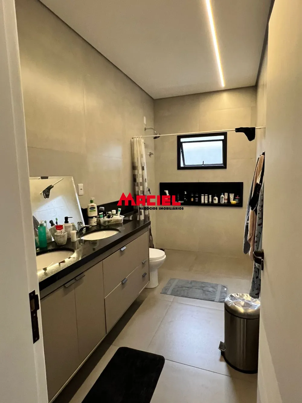 Comprar Casa / Padr&atilde;o em S&atilde;o Jos&eacute; dos Campos R$ 1.756.000,00 - Foto 14
