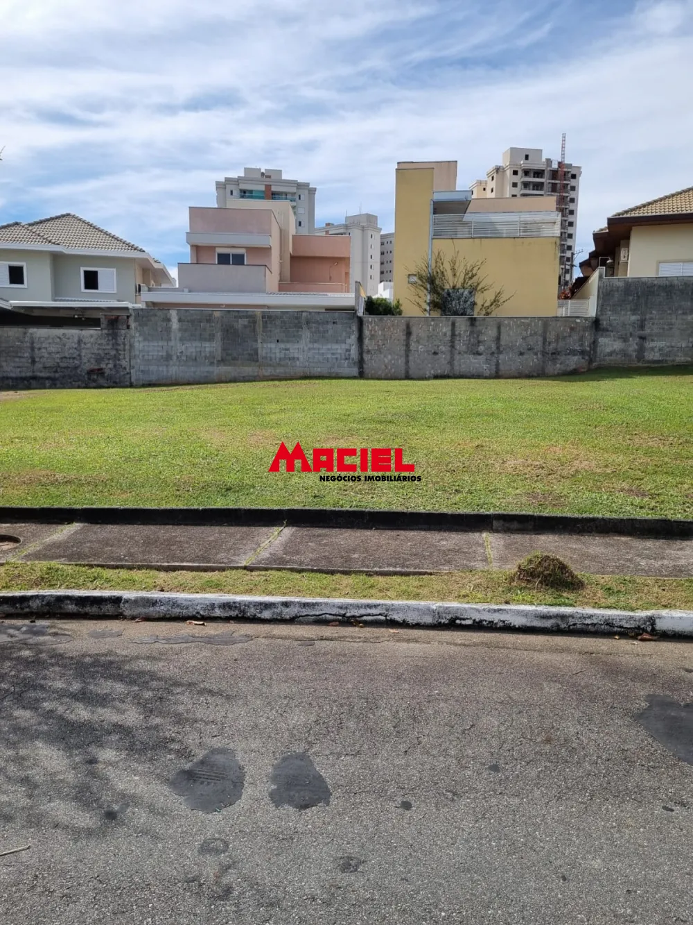 Comprar Terreno / Condom&iacute;nio em S&atilde;o Jos&eacute; dos Campos R$ 590.000,00 - Foto 1