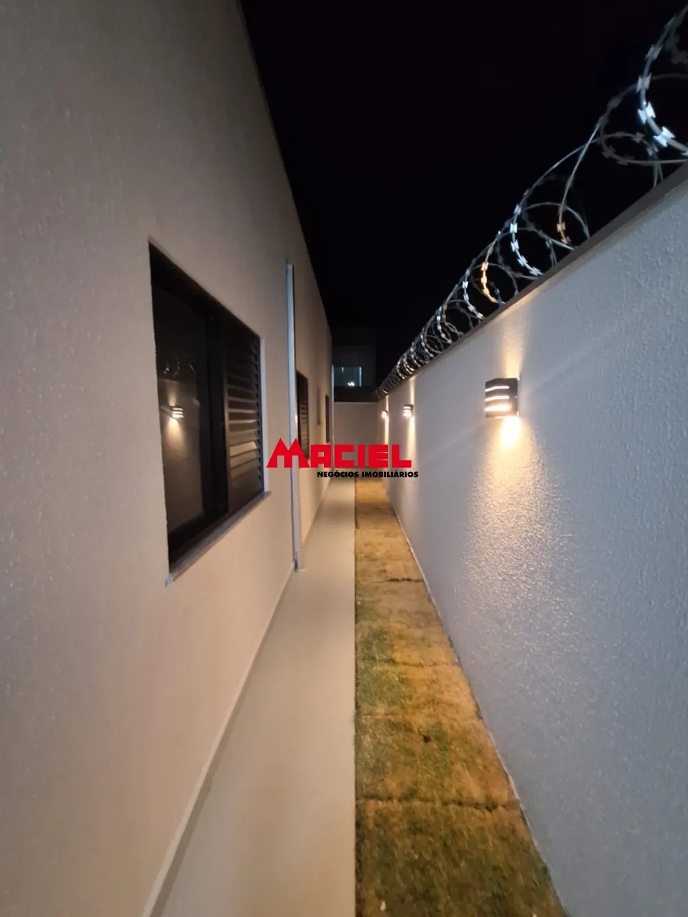 Comprar Casa / Padr&atilde;o em S&atilde;o Jos&eacute; dos Campos R$ 490.000,00 - Foto 4