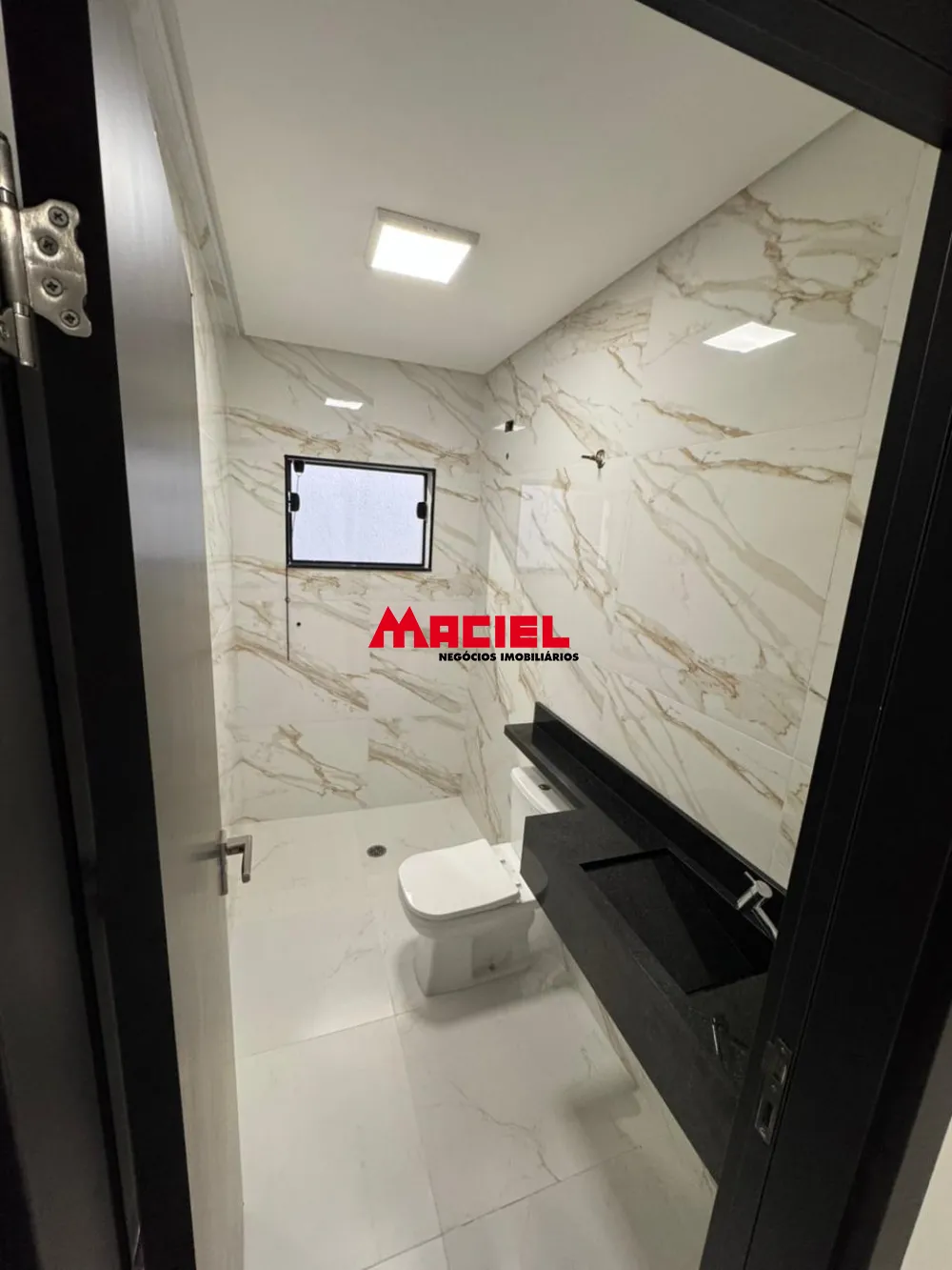 Comprar Casa / Padr&atilde;o em S&atilde;o Jos&eacute; dos Campos R$ 1.100.000,00 - Foto 6