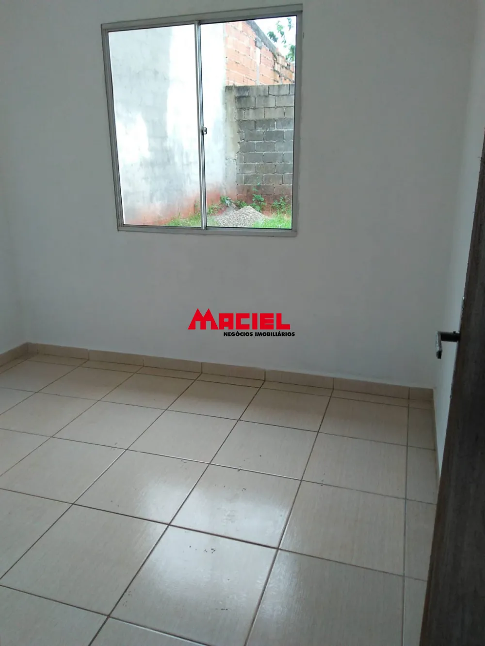 Comprar Casa / Padr&atilde;o em S&atilde;o Jos&eacute; dos Campos R$ 250.000,00 - Foto 2