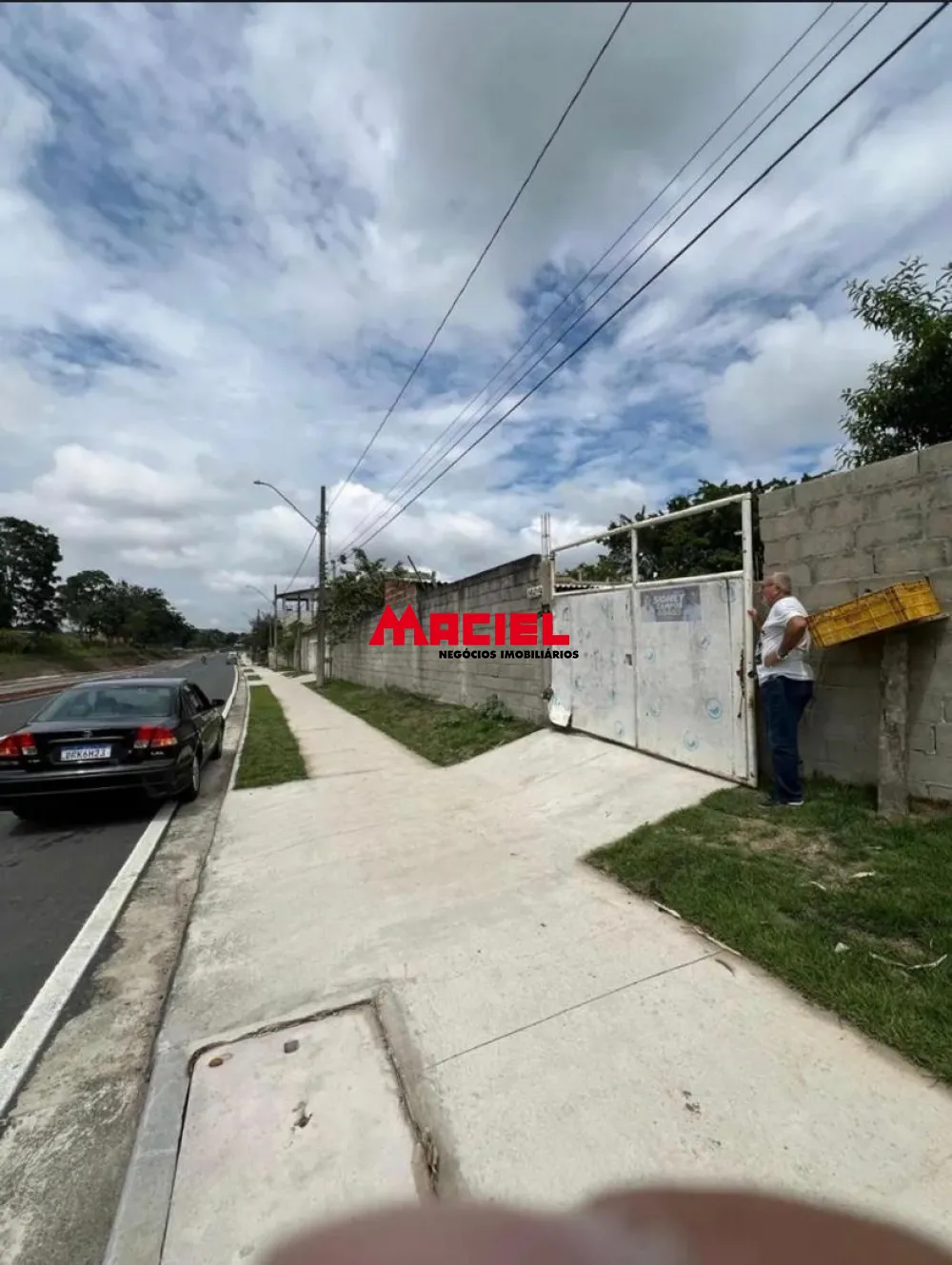 Comprar Terreno / Padr&atilde;o em S&atilde;o Jos&eacute; dos Campos R$ 585.000,00 - Foto 1