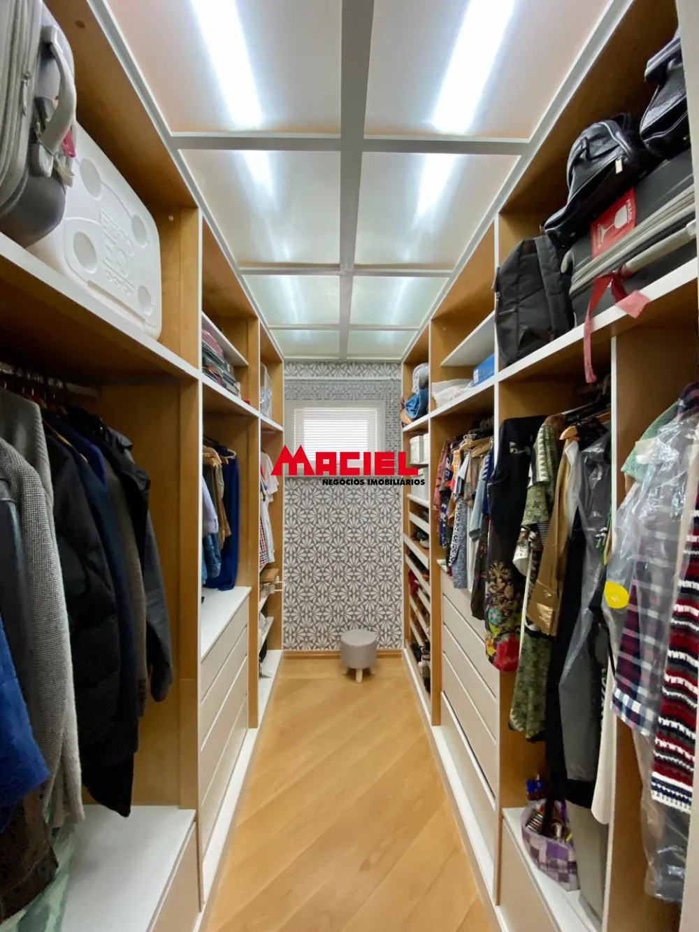 Alugar Casa / Condom&iacute;nio em S&atilde;o Jos&eacute; dos Campos R$ 15.000,00 - Foto 2