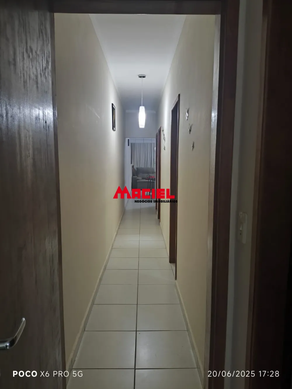 Comprar Casa / Sobrado em S&atilde;o Jos&eacute; dos Campos R$ 450.000,00 - Foto 2