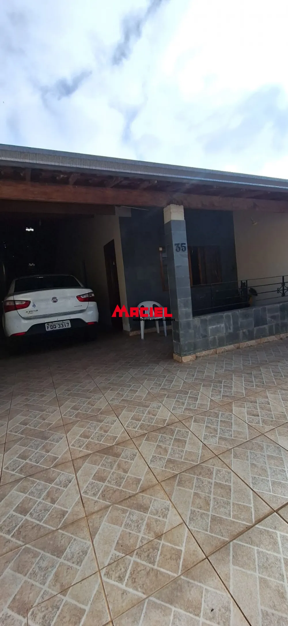 Comprar Casa / Padr&atilde;o em S&atilde;o Jos&eacute; dos Campos R$ 320.000,00 - Foto 1