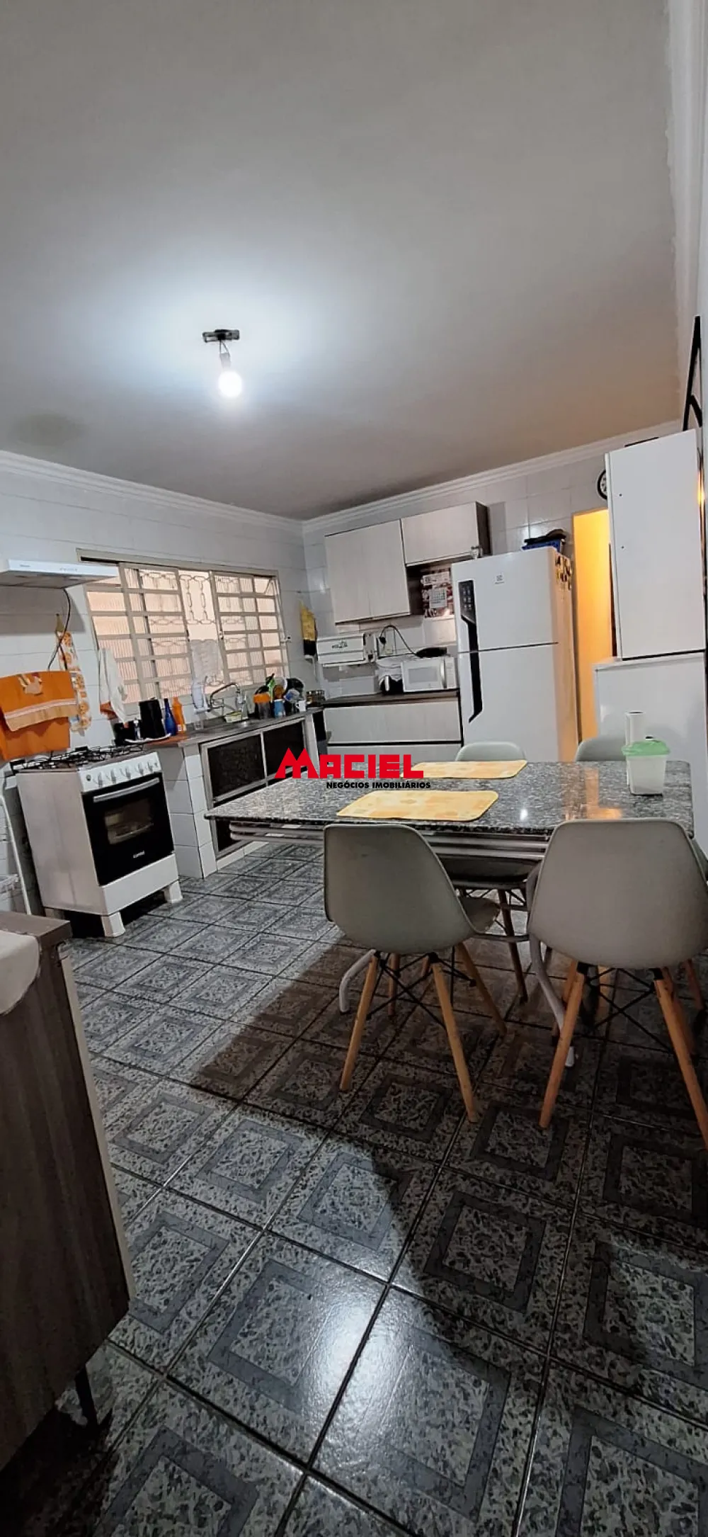 Comprar Casa / Padr&atilde;o em S&atilde;o Jos&eacute; dos Campos R$ 320.000,00 - Foto 3