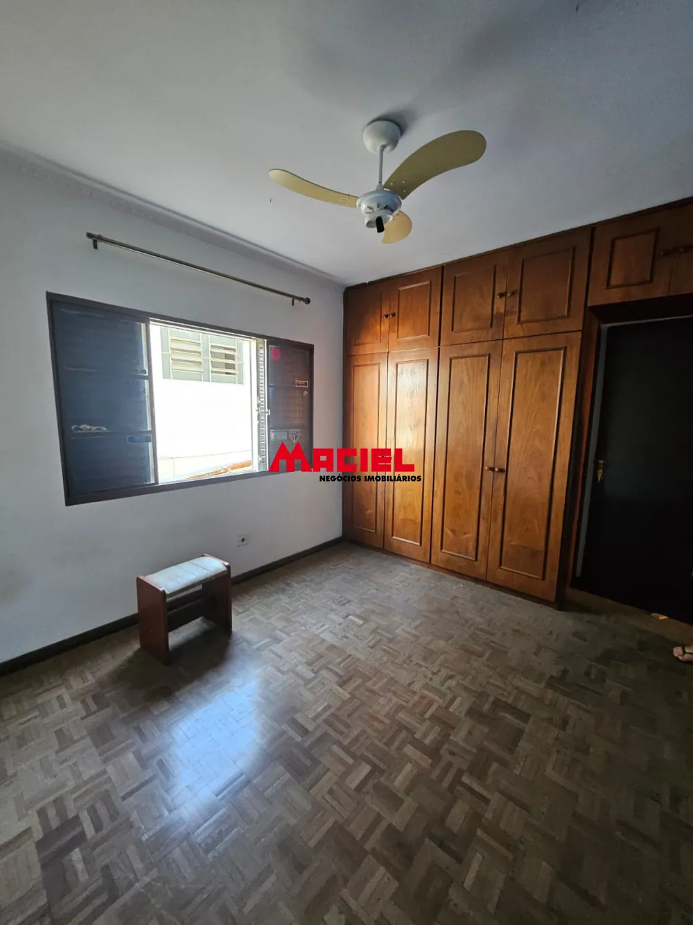 Alugar Casa / Sobrado em S&atilde;o Jos&eacute; dos Campos R$ 2.800,00 - Foto 16