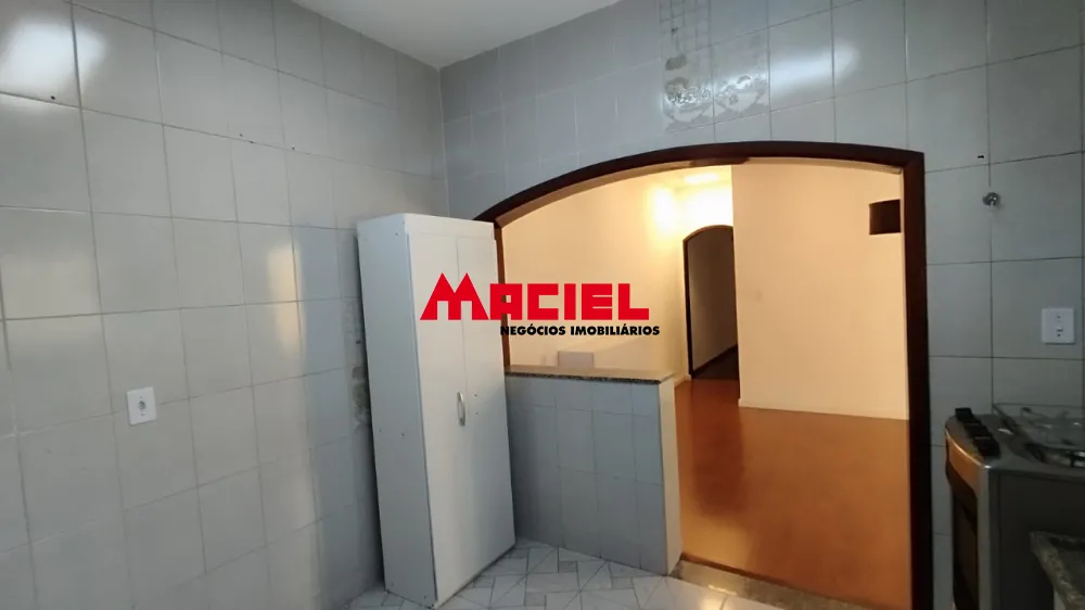 Alugar Casa / Sobrado em S&atilde;o Jos&eacute; dos Campos R$ 4.300,00 - Foto 4