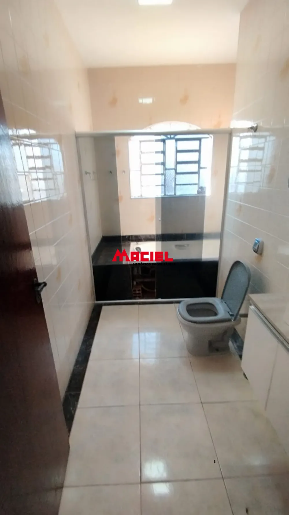 Alugar Casa / Sobrado em S&atilde;o Jos&eacute; dos Campos R$ 4.300,00 - Foto 12