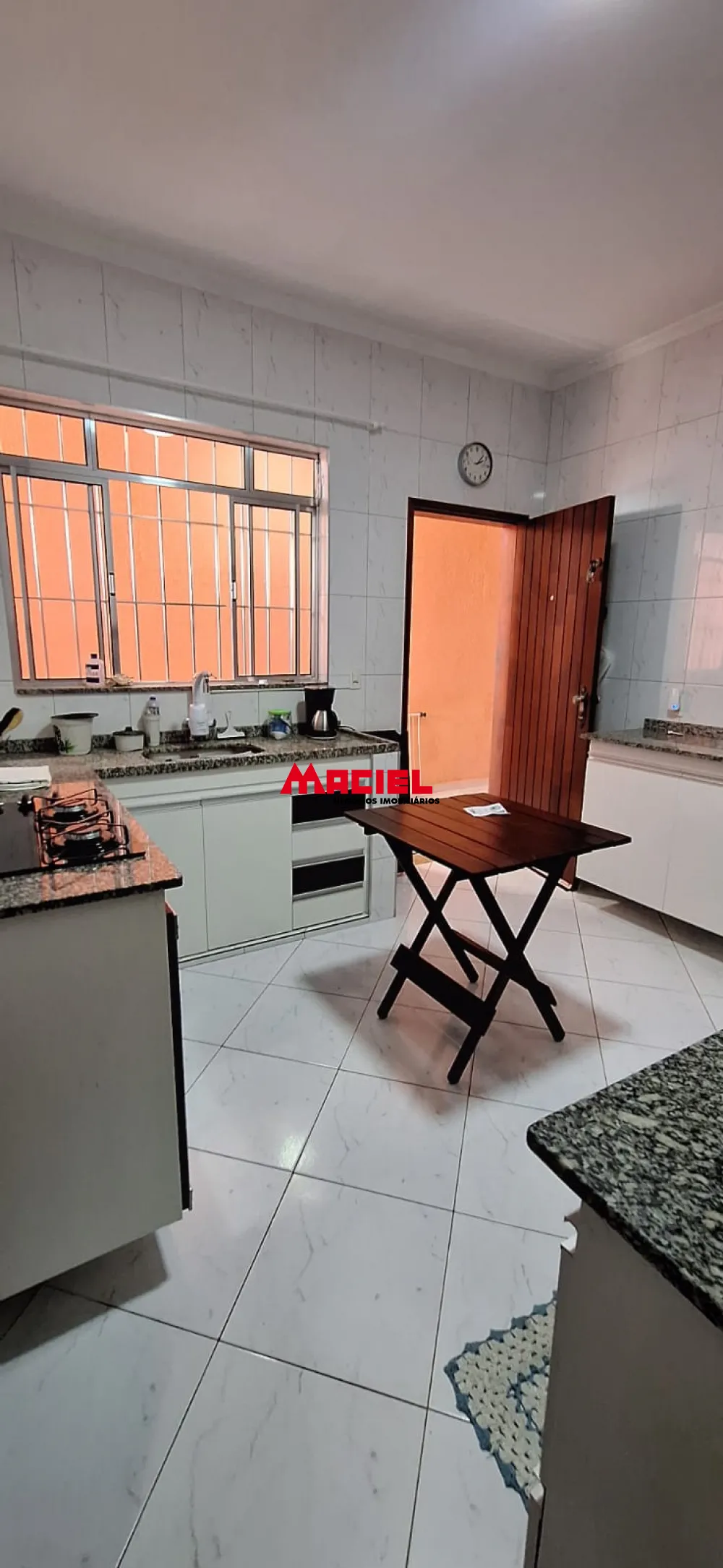 Alugar Casa / Sobrado em S&atilde;o Jos&eacute; dos Campos R$ 3.000,00 - Foto 7