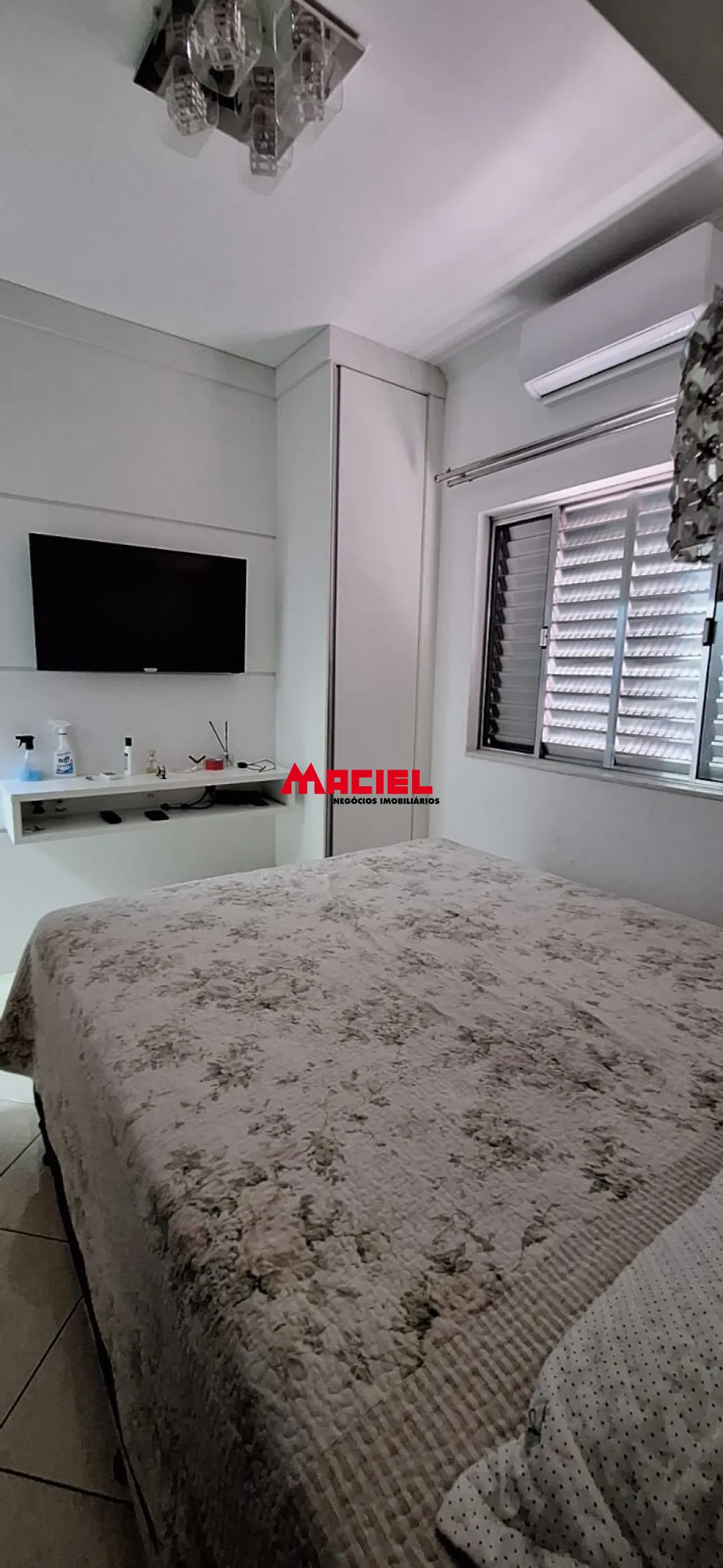 Alugar Casa / Sobrado em S&atilde;o Jos&eacute; dos Campos R$ 3.000,00 - Foto 10