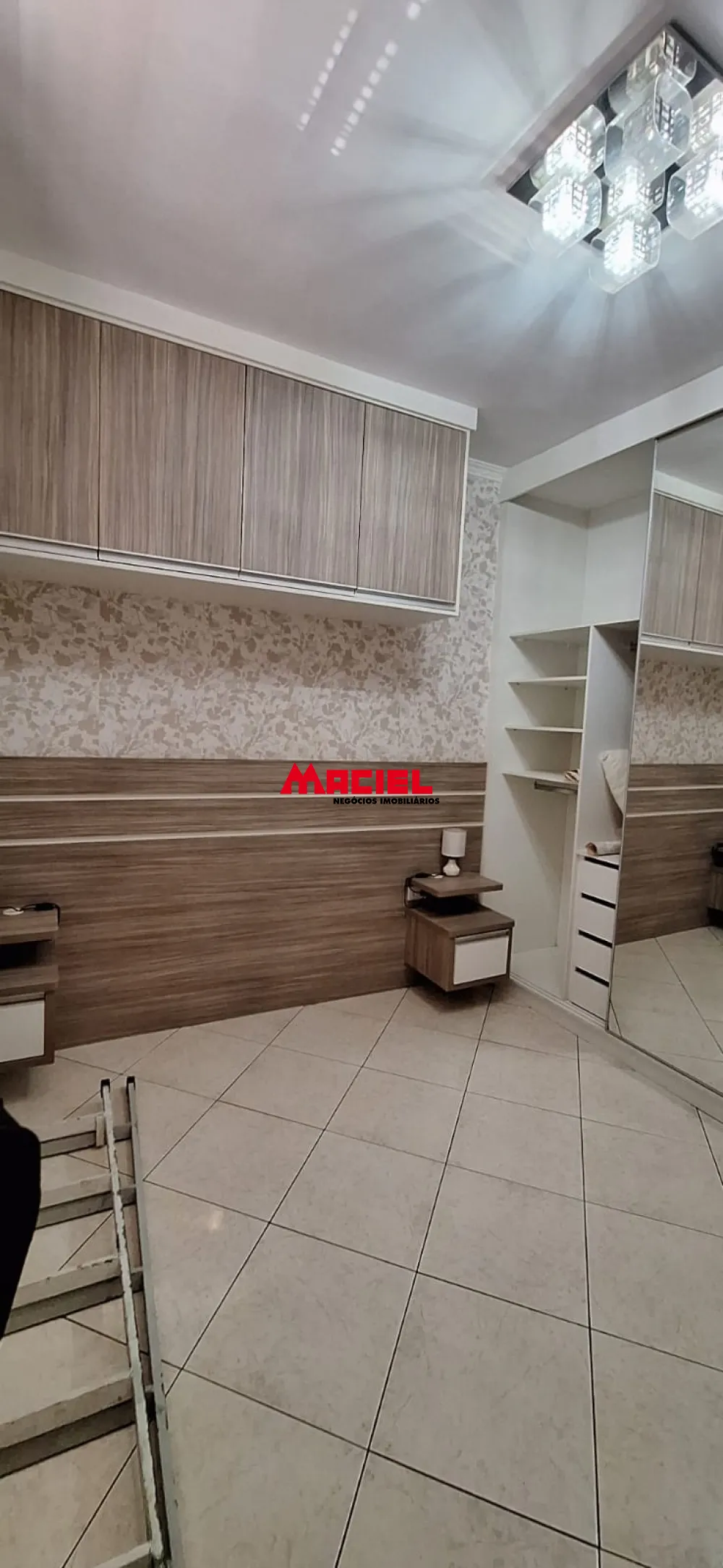 Alugar Casa / Sobrado em S&atilde;o Jos&eacute; dos Campos R$ 3.000,00 - Foto 14