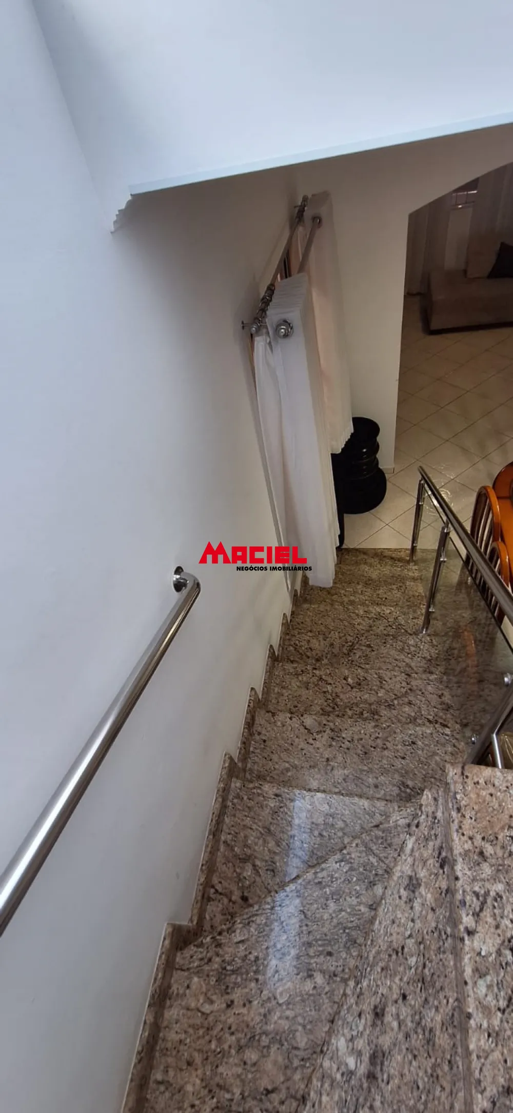 Alugar Casa / Sobrado em S&atilde;o Jos&eacute; dos Campos R$ 3.000,00 - Foto 25