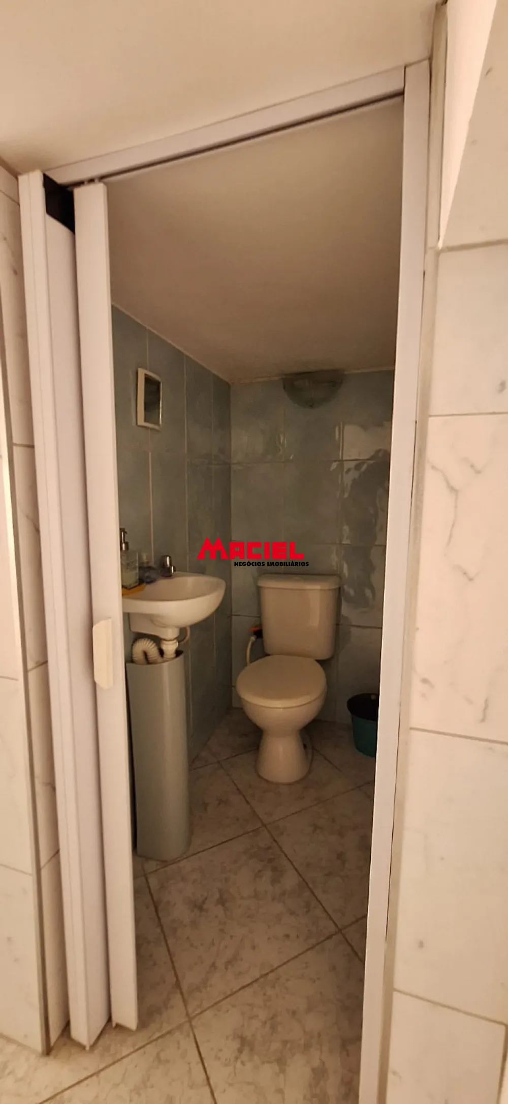 Alugar Casa / Sobrado em S&atilde;o Jos&eacute; dos Campos R$ 3.000,00 - Foto 30