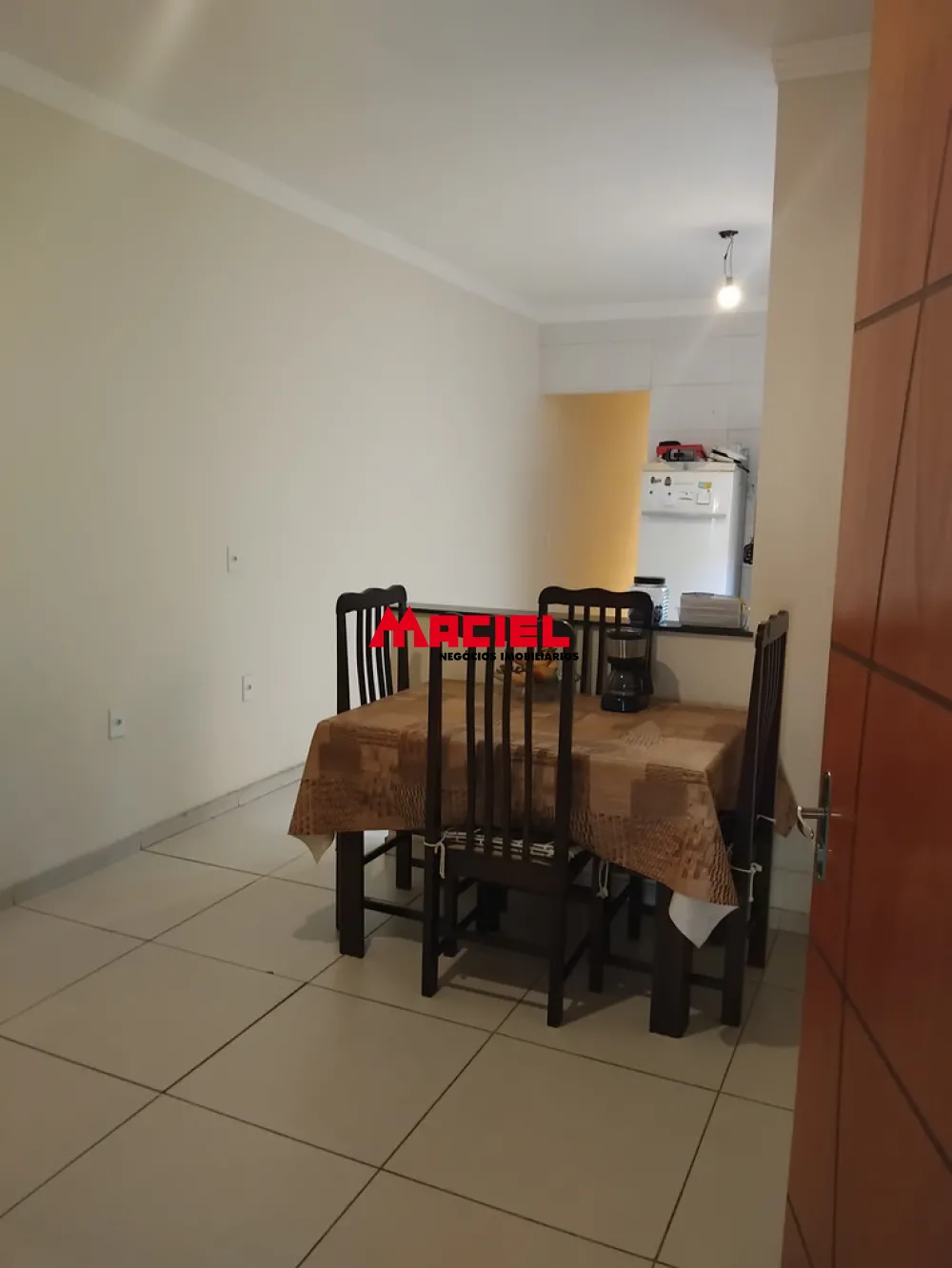 Comprar Casa / Padr&atilde;o em S&atilde;o Jos&eacute; dos Campos R$ 380.000,00 - Foto 4