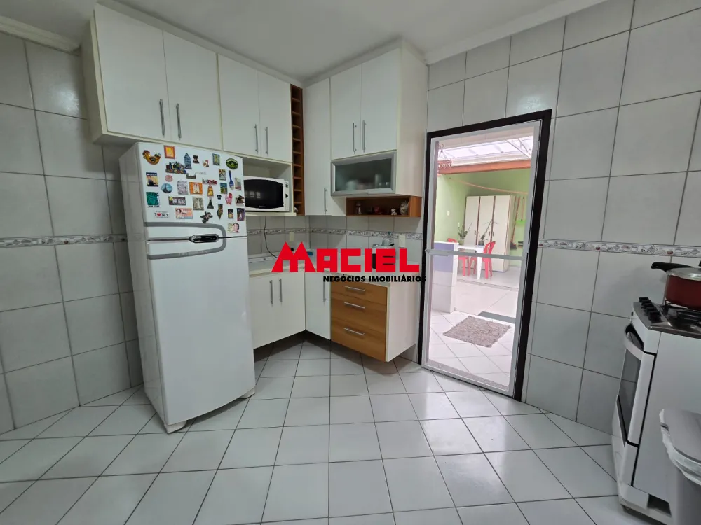 Comprar Casa / Sobrado em S&atilde;o Jos&eacute; dos Campos R$ 800.000,00 - Foto 18