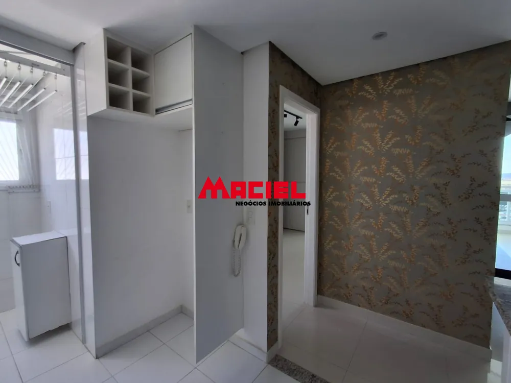 Alugar Apartamento / Padr&atilde;o em S&atilde;o Jos&eacute; dos Campos R$ 4.000,00 - Foto 13