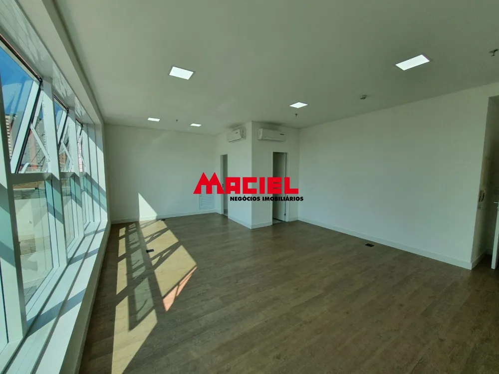 Comprar Comercial / Sala em Edif&iacute;cio/Condom&iacute;nio em S&atilde;o Jos&eacute; dos Campos R$ 450.000,00 - Foto 4