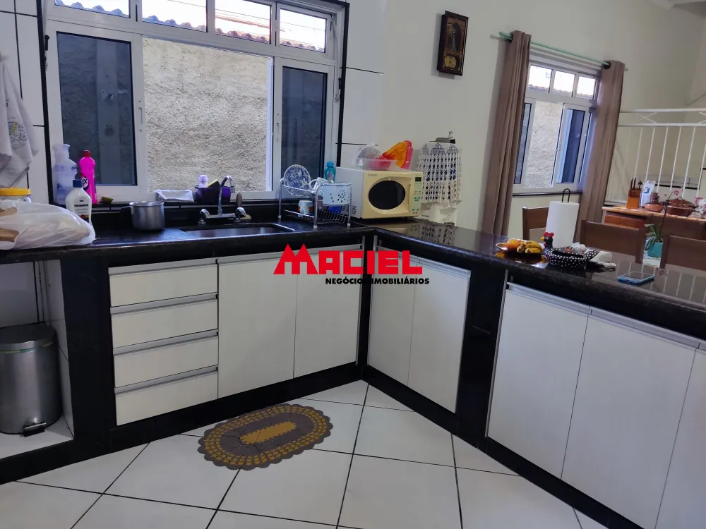 Comprar Casa / Sobrado em S&atilde;o Jos&eacute; dos Campos R$ 380.000,00 - Foto 3