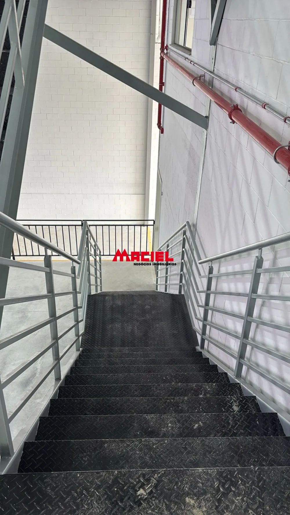 Alugar Comercial / Galp&atilde;o em S&atilde;o Jos&eacute; dos Campos R$ 40.000,00 - Foto 9
