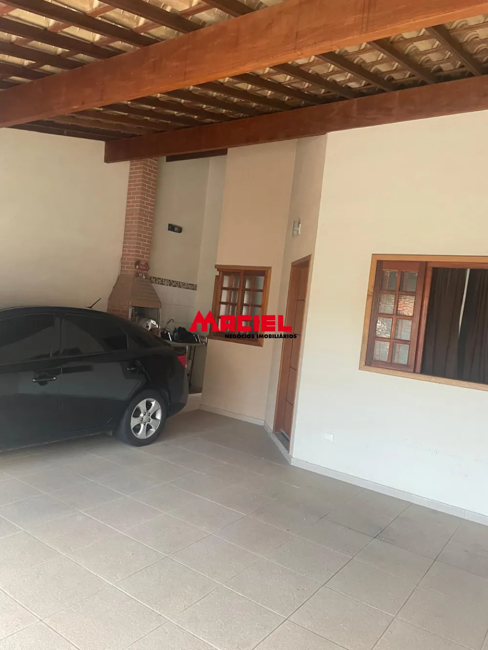 Alugar Casa / Padr&atilde;o em S&atilde;o Jos&eacute; dos Campos R$ 2.200,00 - Foto 1