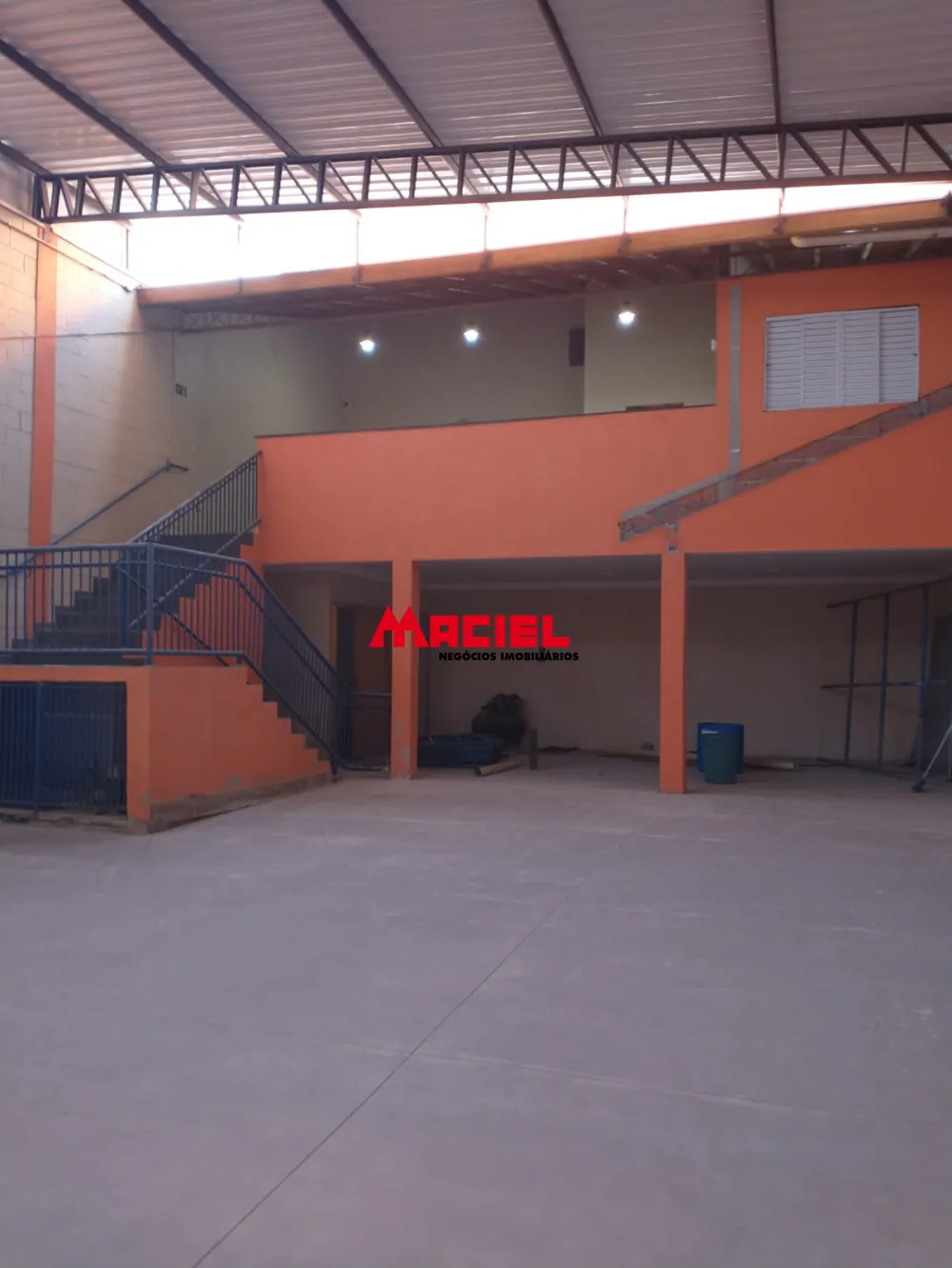 Alugar Comercial / Galp&atilde;o em S&atilde;o Jos&eacute; dos Campos R$ 8.000,00 - Foto 9