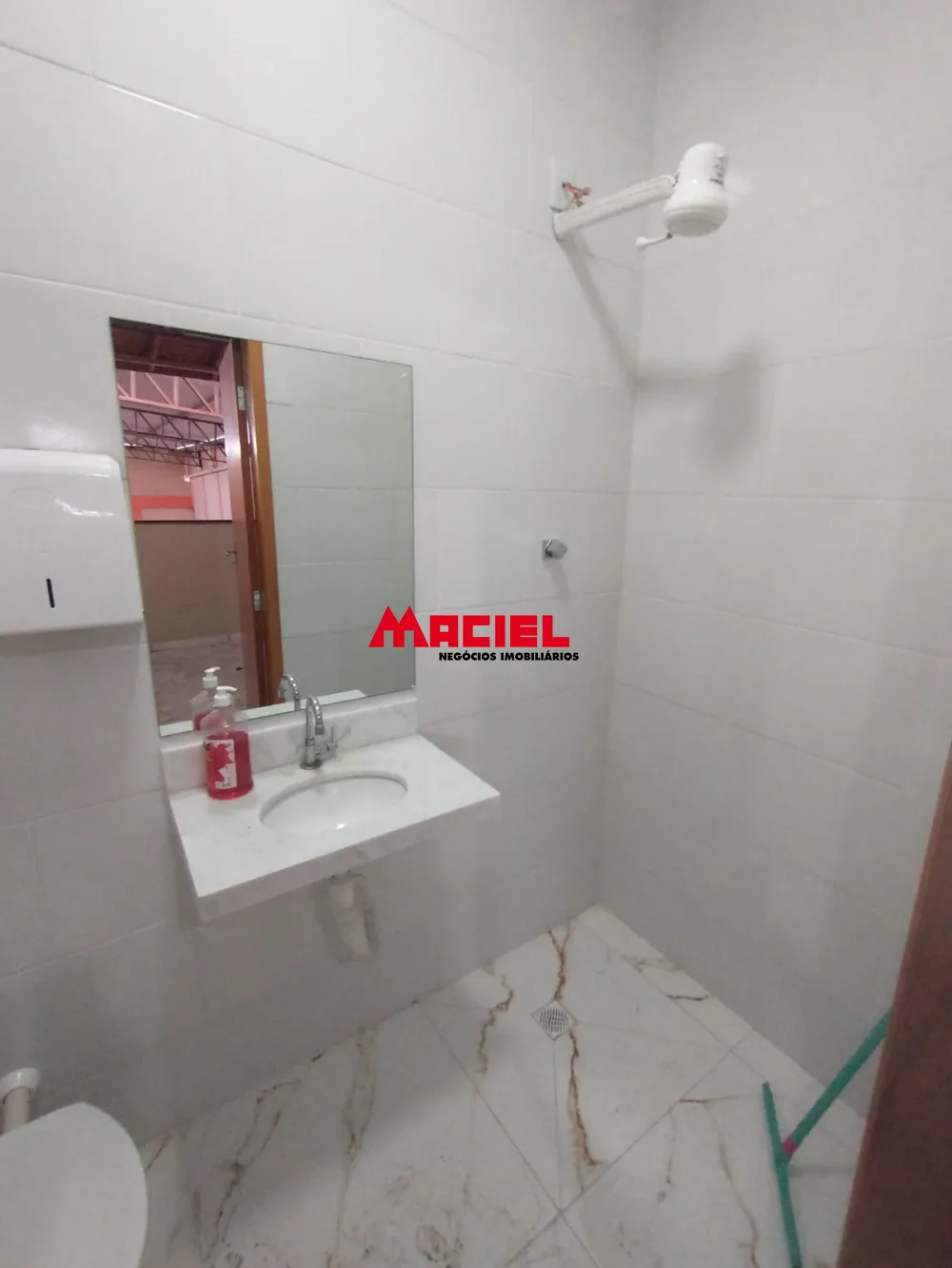 Alugar Comercial / Galp&atilde;o em S&atilde;o Jos&eacute; dos Campos R$ 8.000,00 - Foto 13