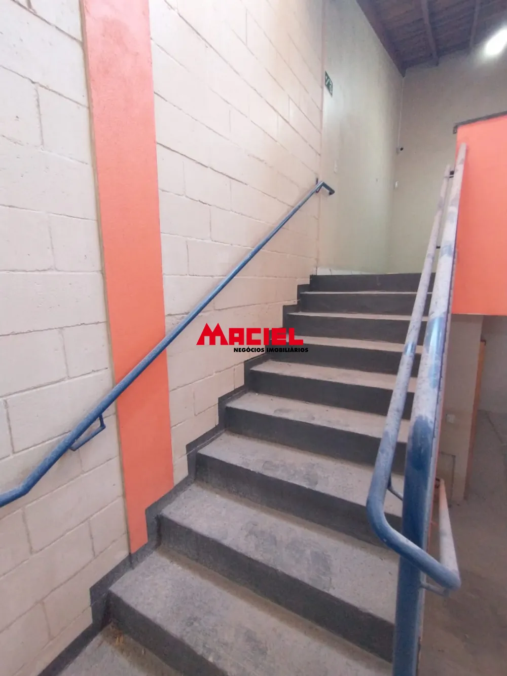 Alugar Comercial / Galp&atilde;o em S&atilde;o Jos&eacute; dos Campos R$ 8.000,00 - Foto 16