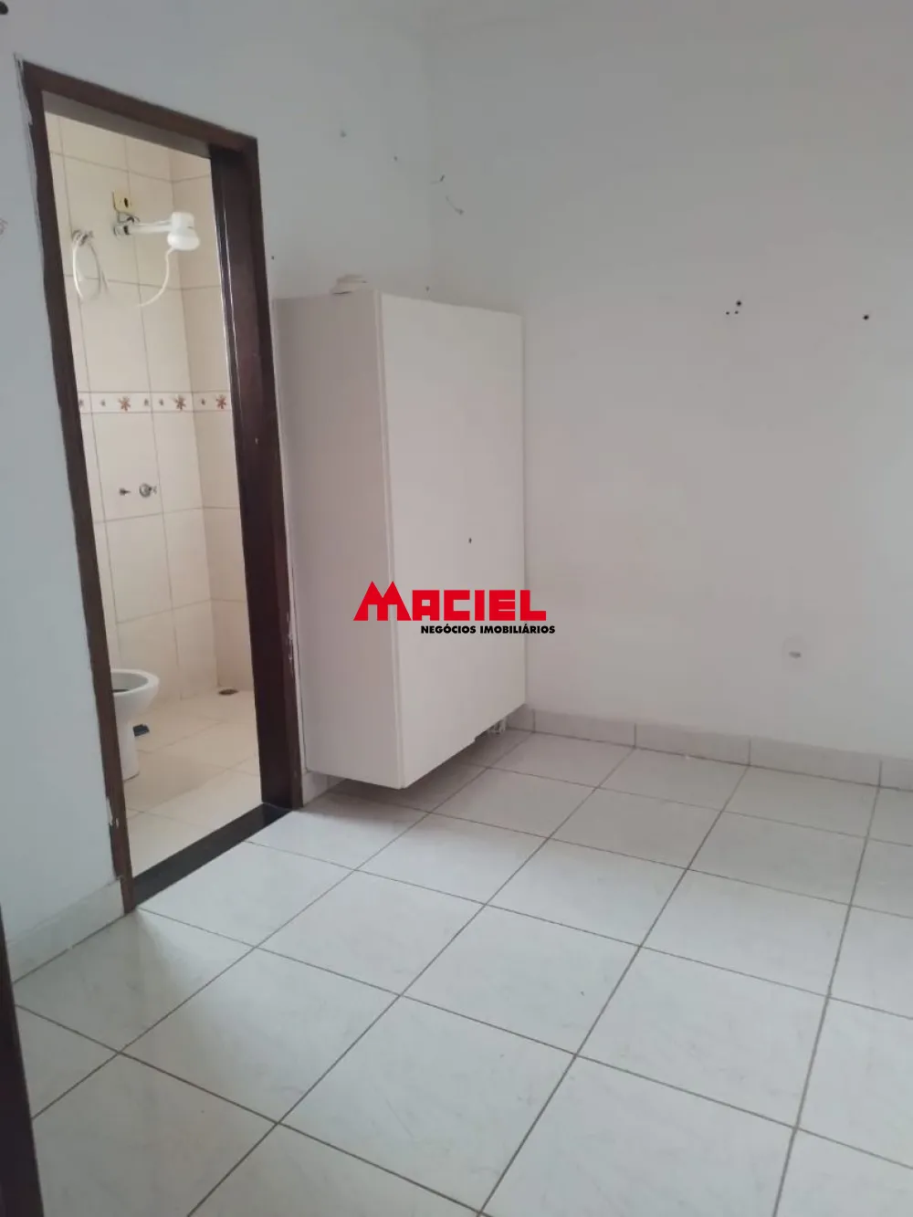 Comprar Casa / Sobrado em S&atilde;o Jos&eacute; dos Campos R$ 300.000,00 - Foto 6