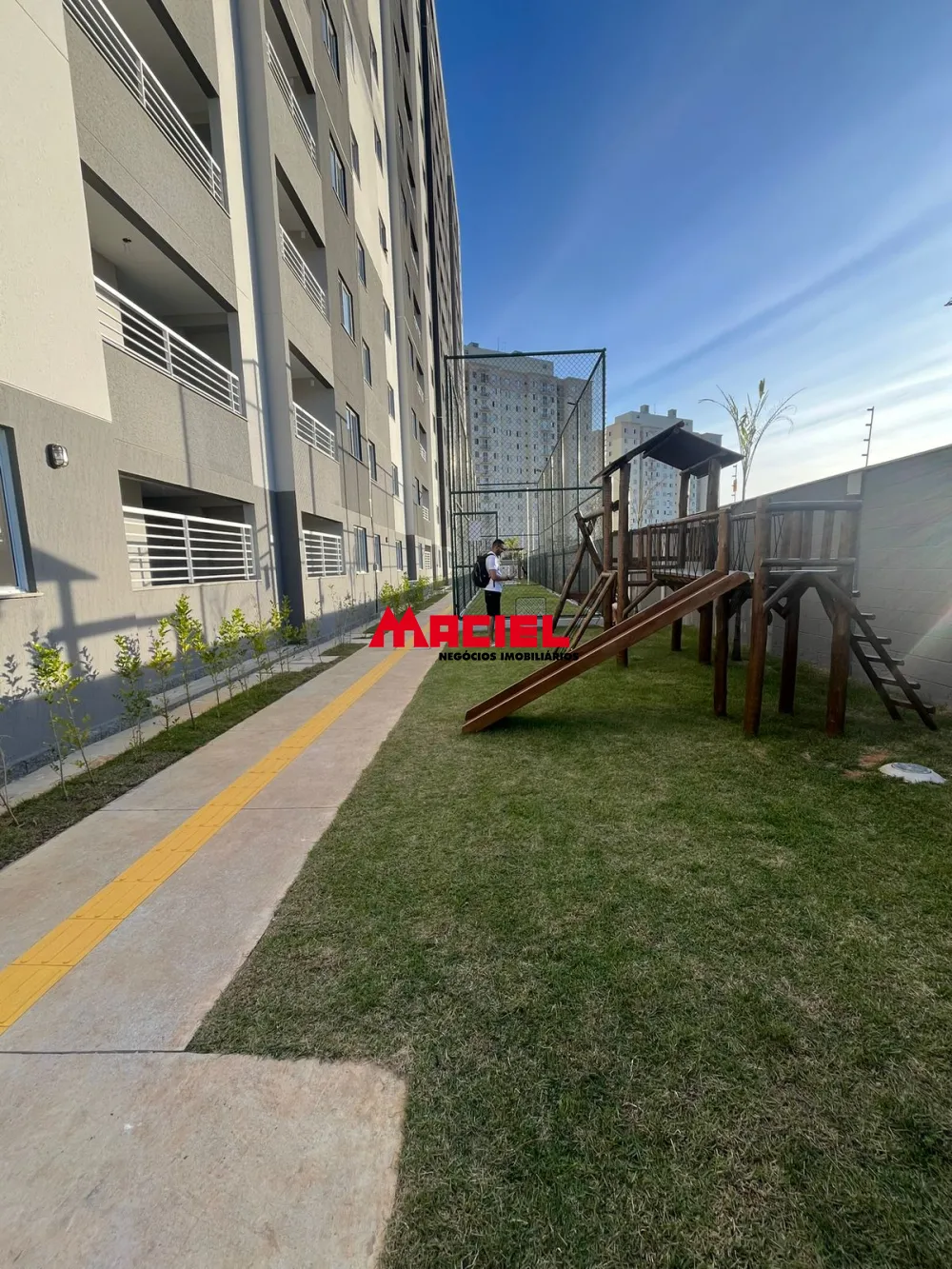 Comprar Apartamento / Padr&atilde;o em S&atilde;o Jos&eacute; dos Campos R$ 335.000,00 - Foto 14
