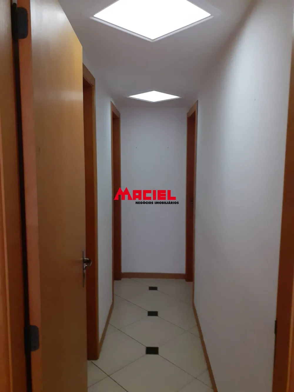 Alugar Apartamento / Padr&atilde;o em S&atilde;o Jos&eacute; dos Campos R$ 4.700,00 - Foto 16